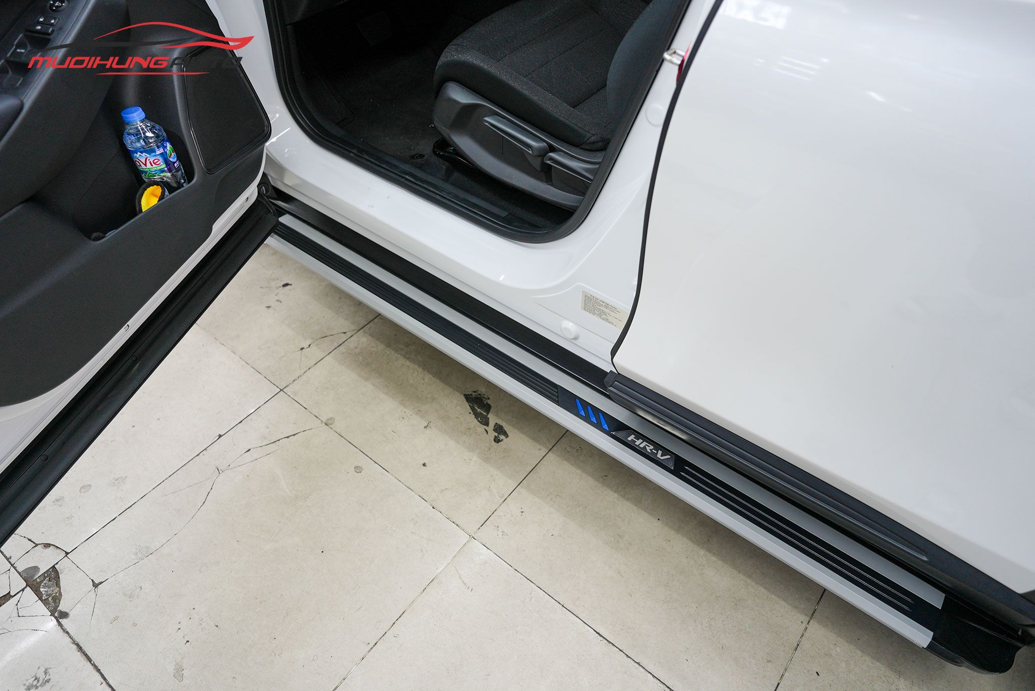 Bậc lên xuống xe Honda HRV 2024