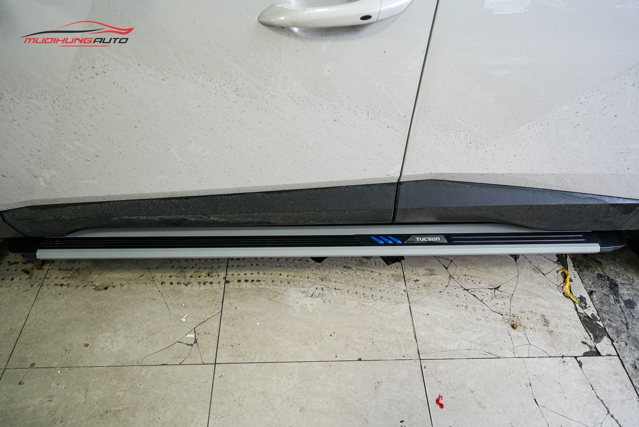 Bậc lên xuống xe Hyundai Tucson 2019