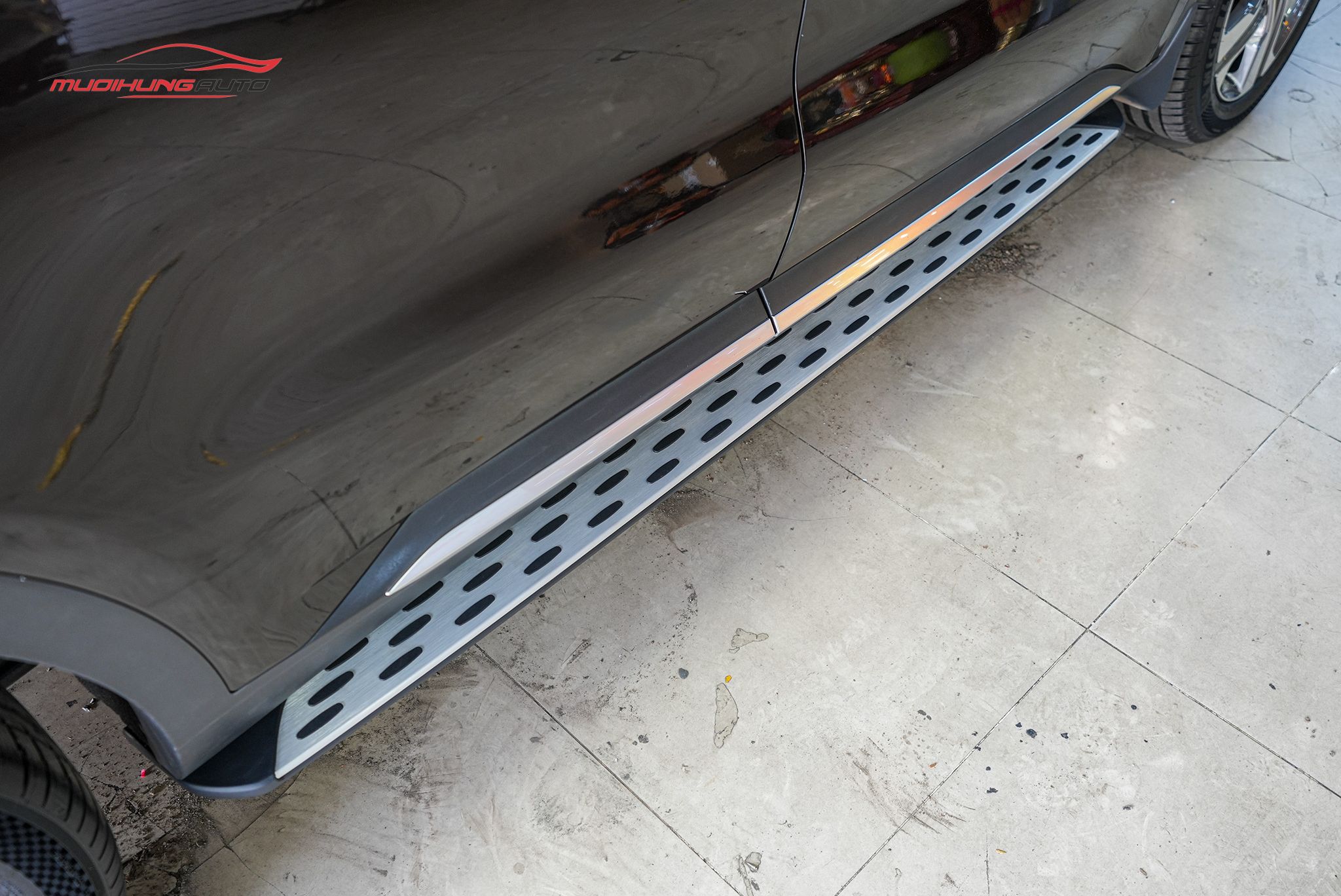 Bậc lên xuống xe Kia Sorento 2021