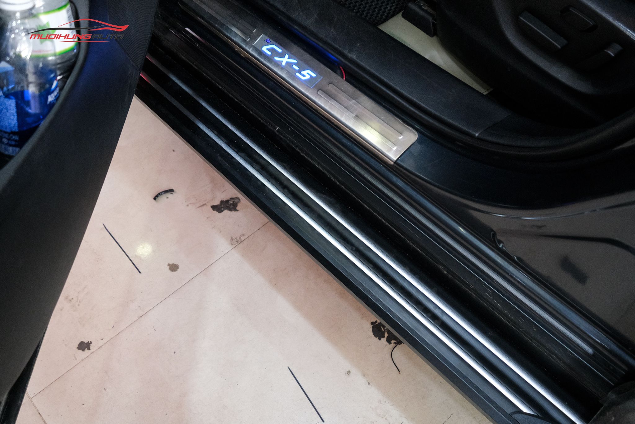 Bậc lên xuống xe Mazda CX5 2016