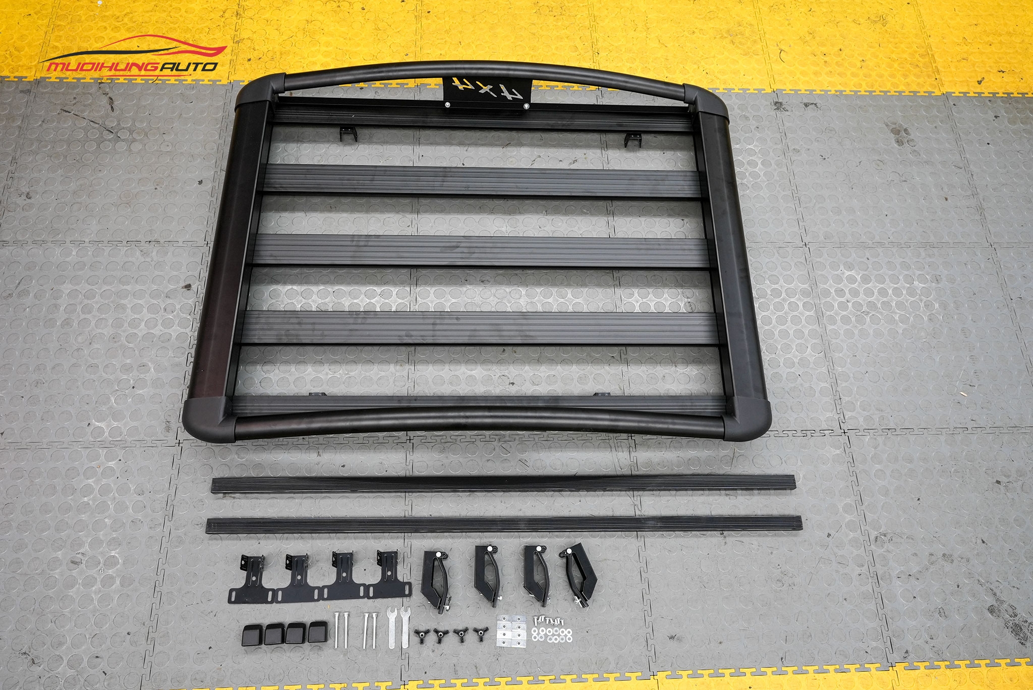 Baga mui xe ô tô Yaki 129x95cm - Mã CP-439