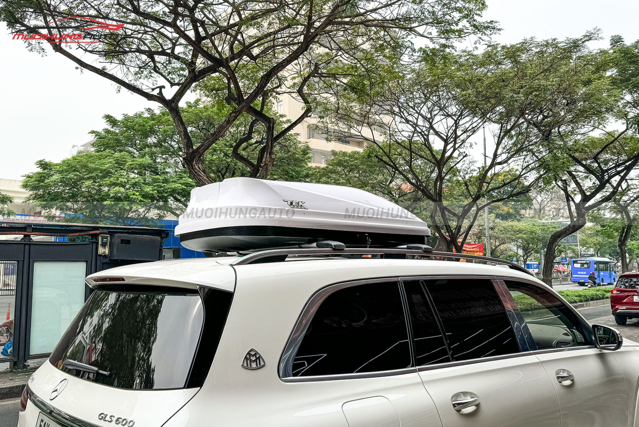 Baga phi thuyền Mercedes GLS600