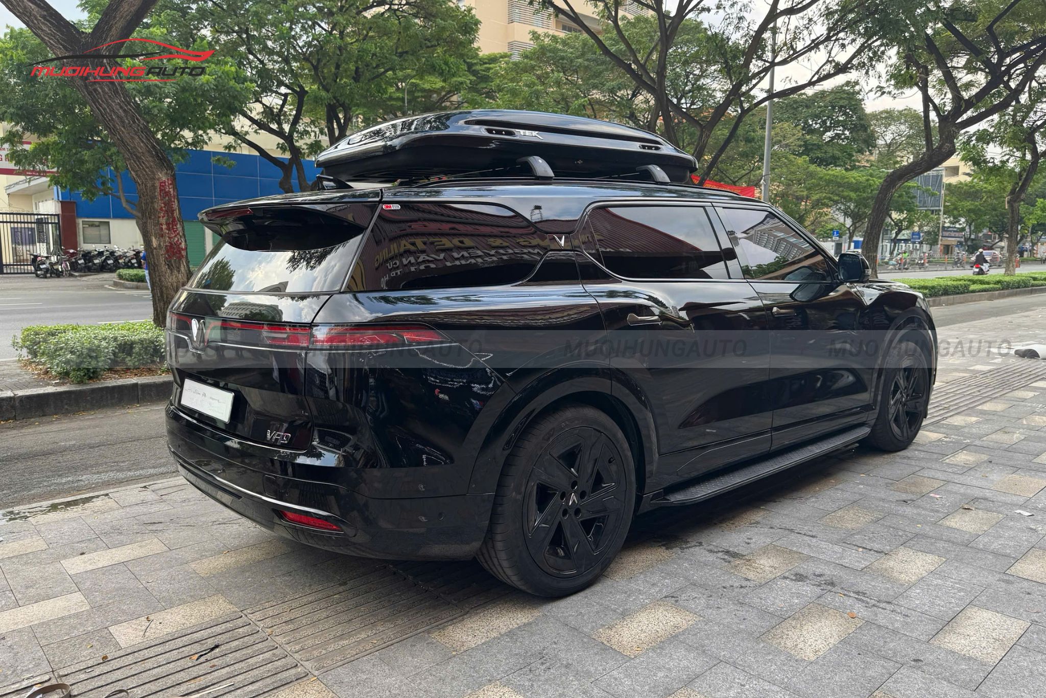 Baga phi thuyền Vinfast VF9 2024