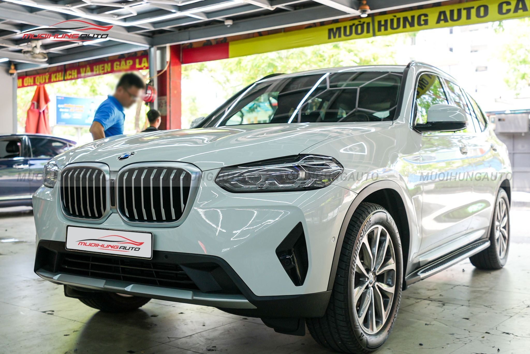 Bệ bước chân BMW X3 2023