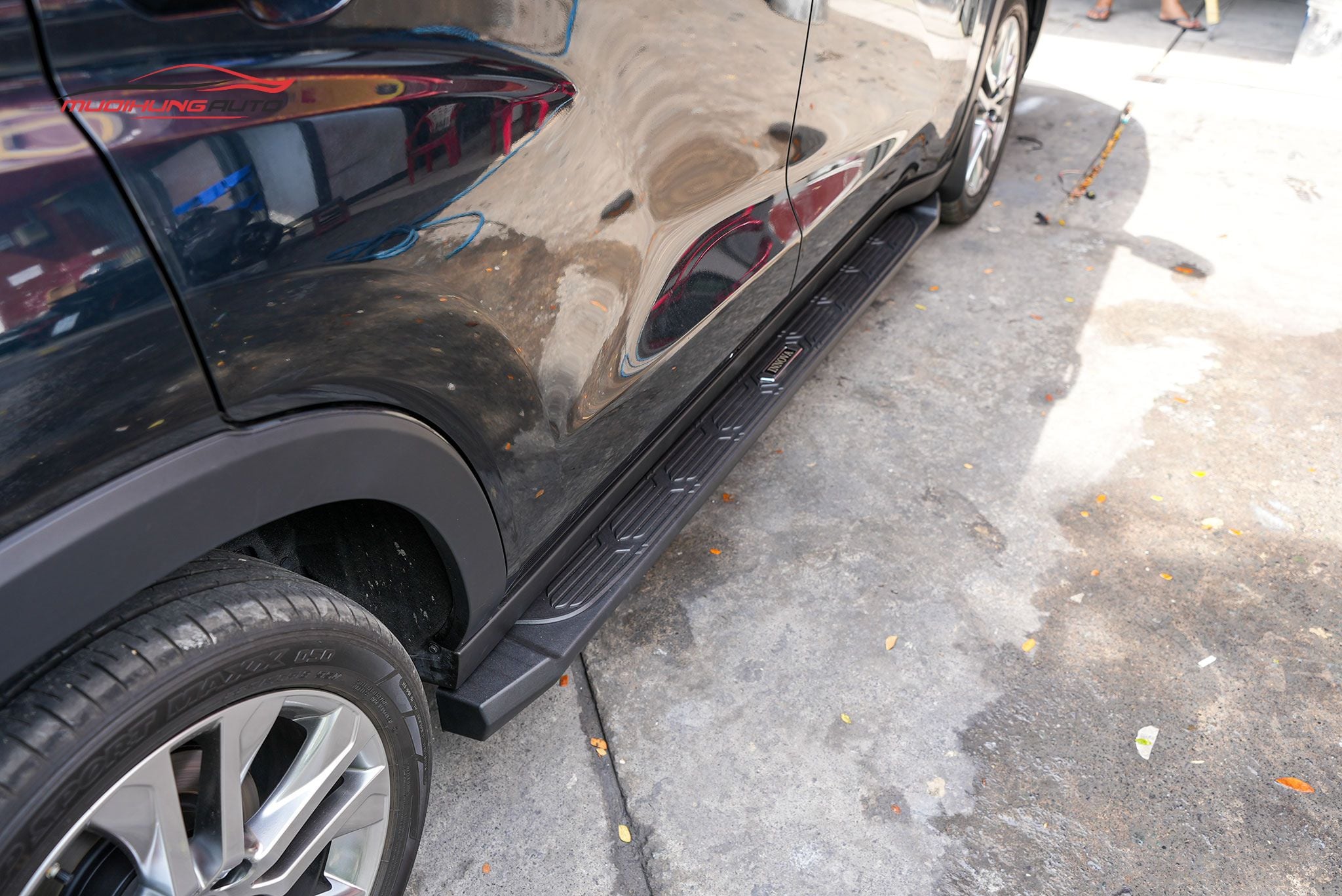 Bệ bước chân cho Toyota Innova Cross 2024