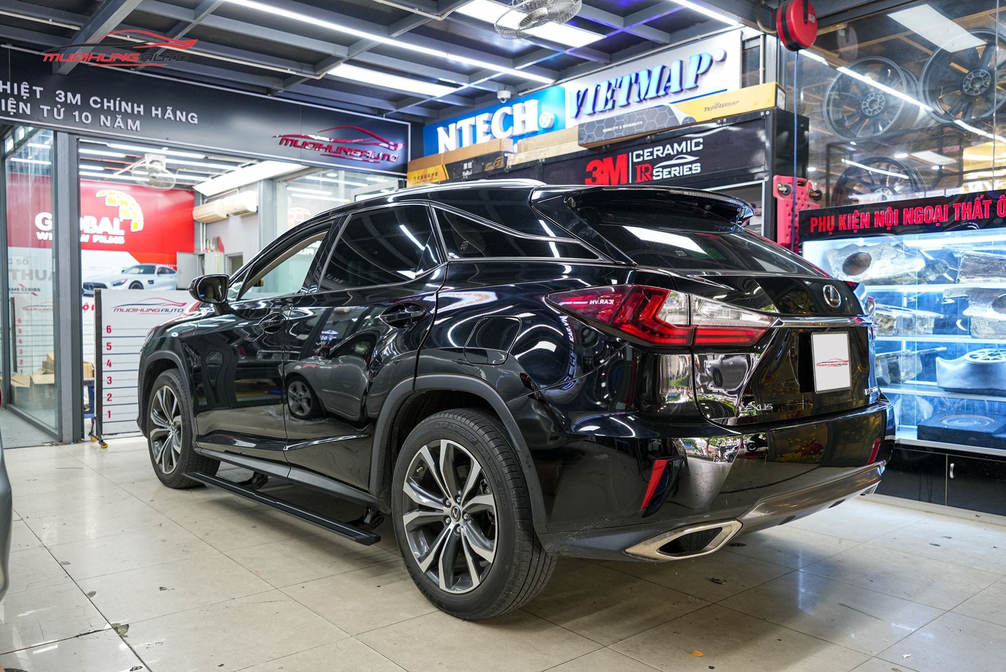Bệ bước chân điện Lexus RX300 2019
