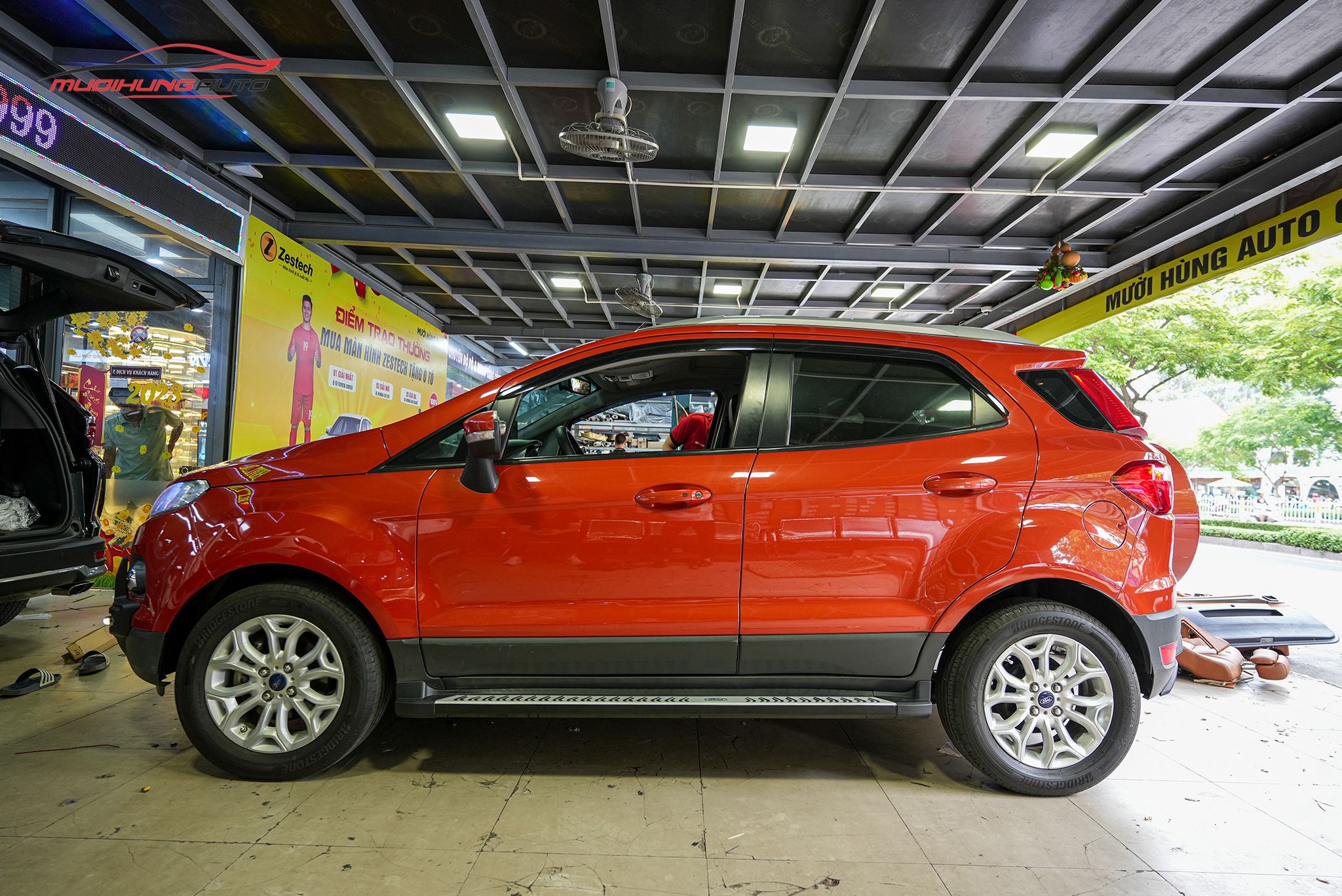 Bệ bước chân Ford Ecosport