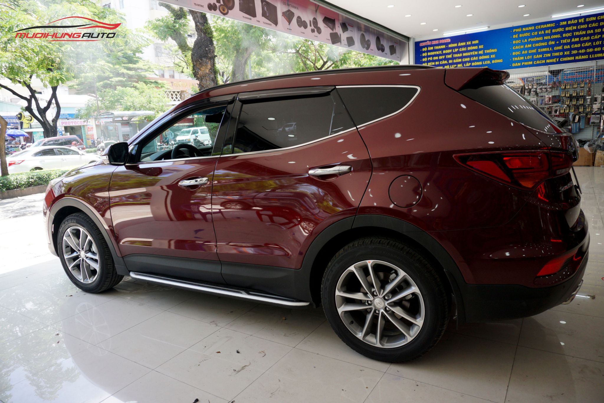 Top 10+ Mẫu Bệ Bước Hyundai SantaFe Bền Đẹp Nhất 2025