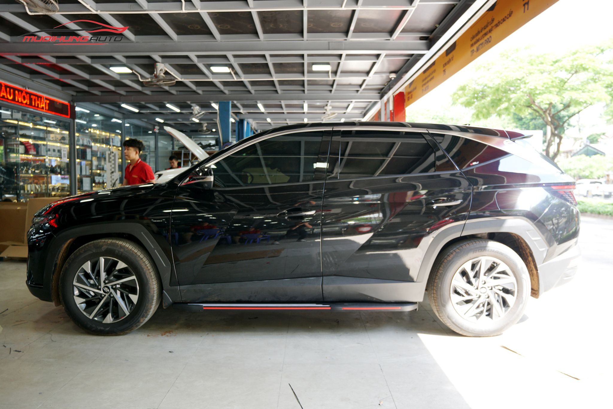 Bệ bước chân Hyundai Tucson 2020