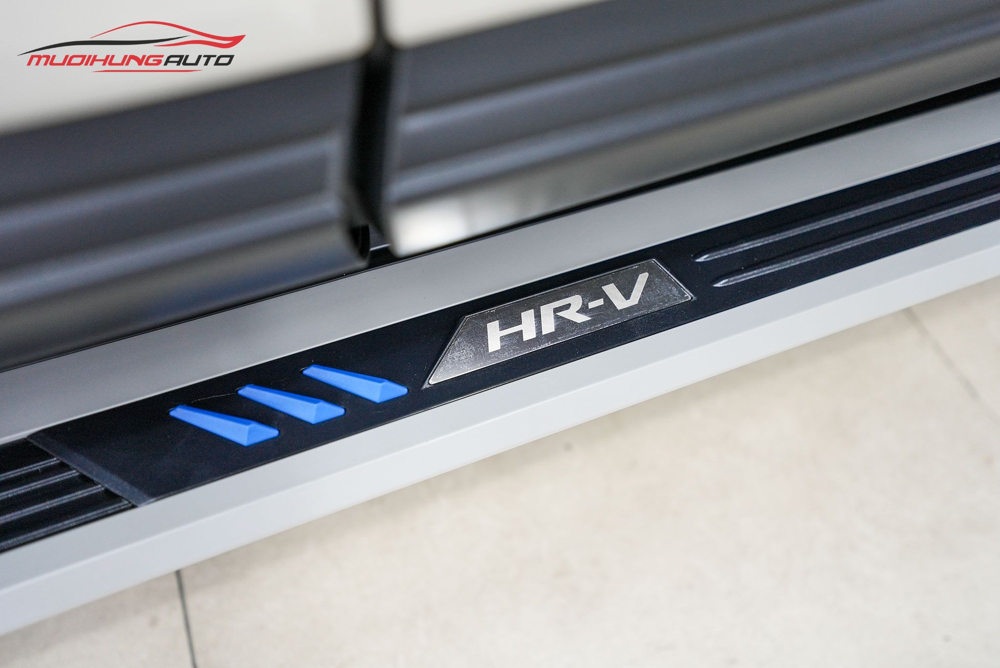 Bệ bước chân lên xuống xe Honda HRV 2024