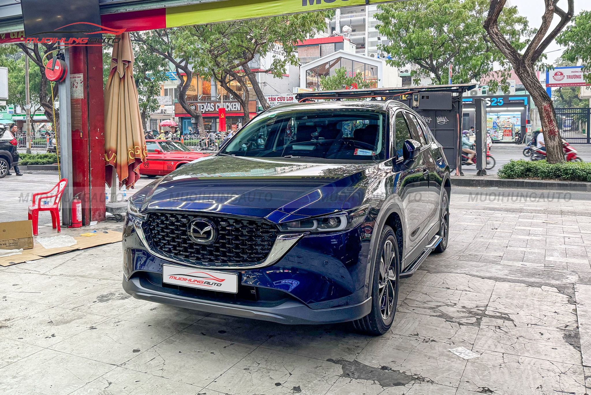 Bệ bước chân Mazda CX5 2024