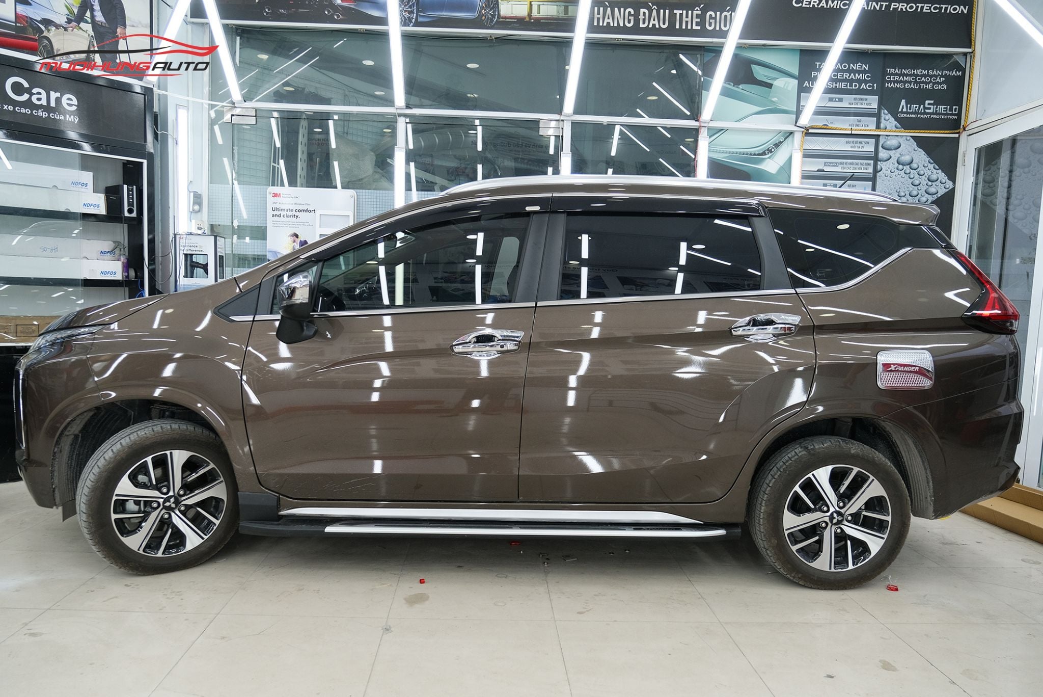 Bệ bước chân Mitsubishi Xpander