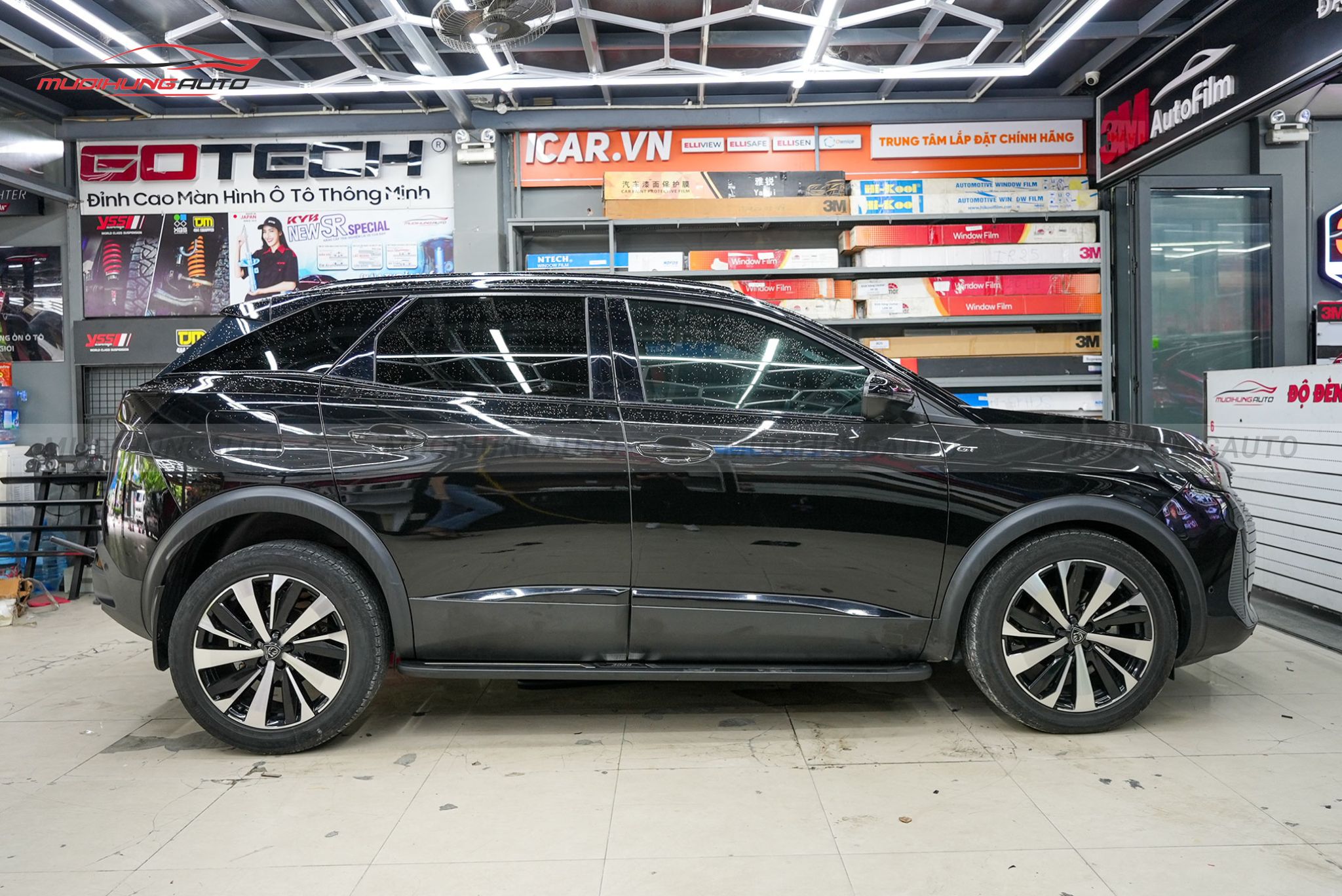 Bệ bước chân Peugeot 3008 2021