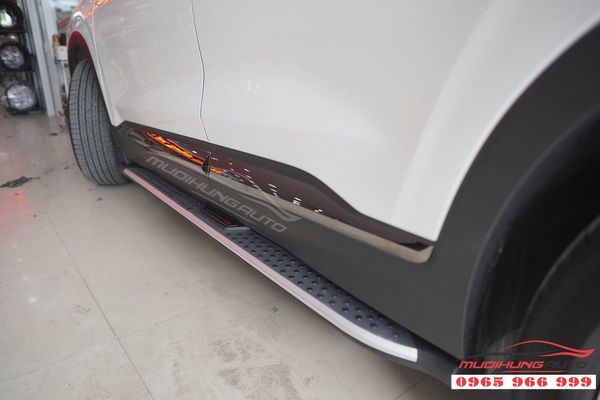 Bệ bước chân Santafe mẫu chấm bi chính hãng tại TPHCM 03