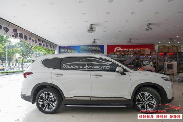 Bệ bước chân Santafe mẫu chấm bi chính hãng tại TPHCM 07