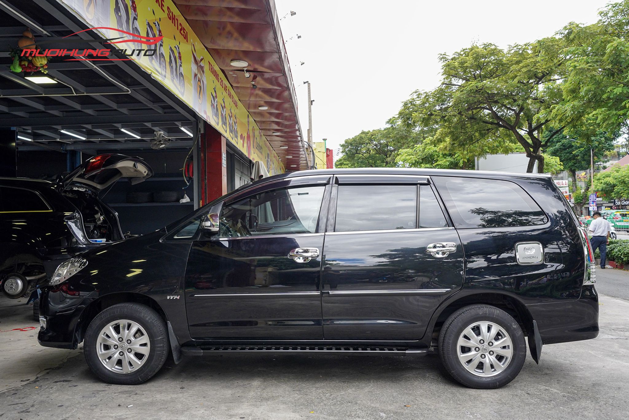 Top 10+ Mẫu Bệ Bước Toyota Innova Bền Đẹp Nhất 2025