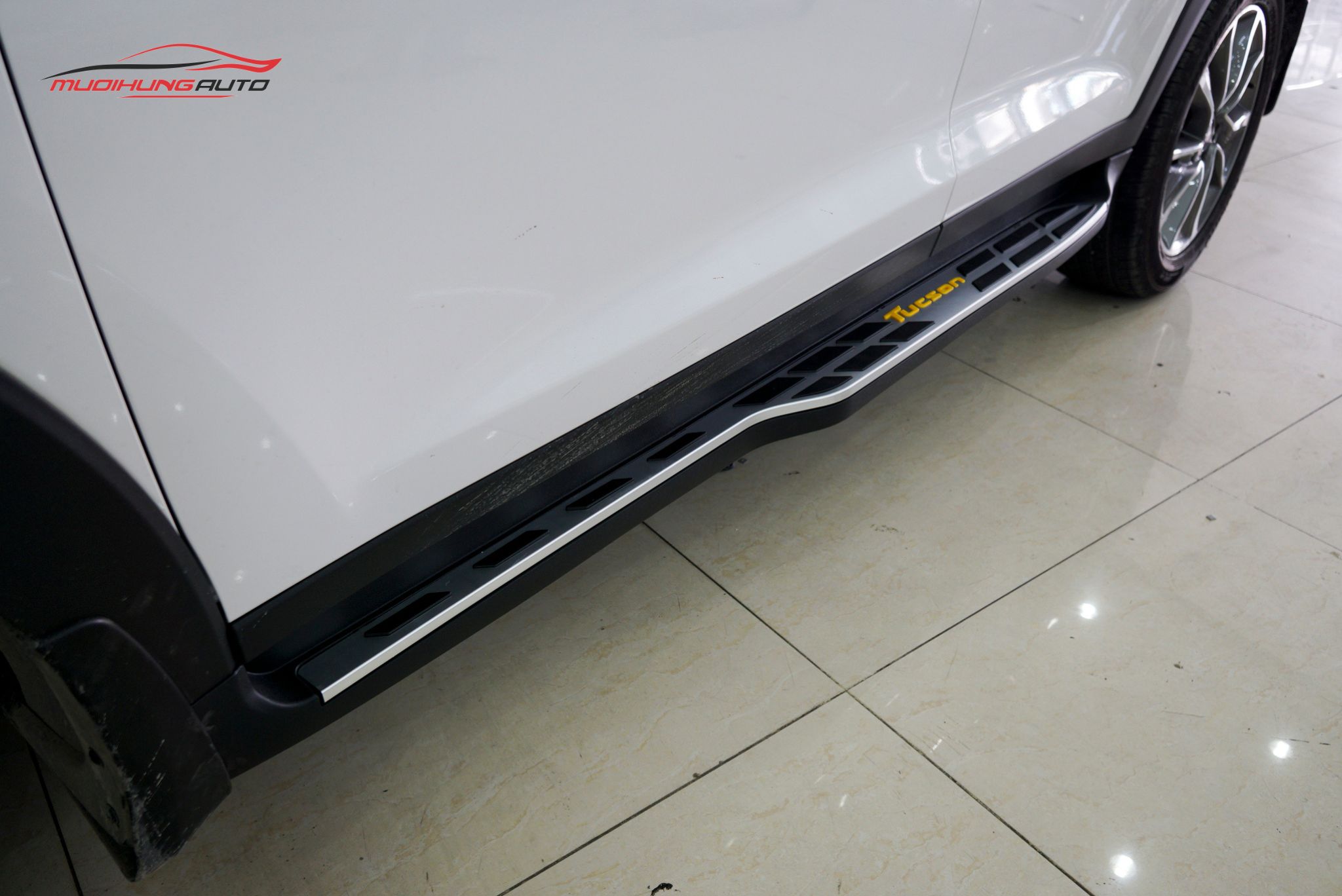 Bệ bước chân xe Hyundai Tucson 2020