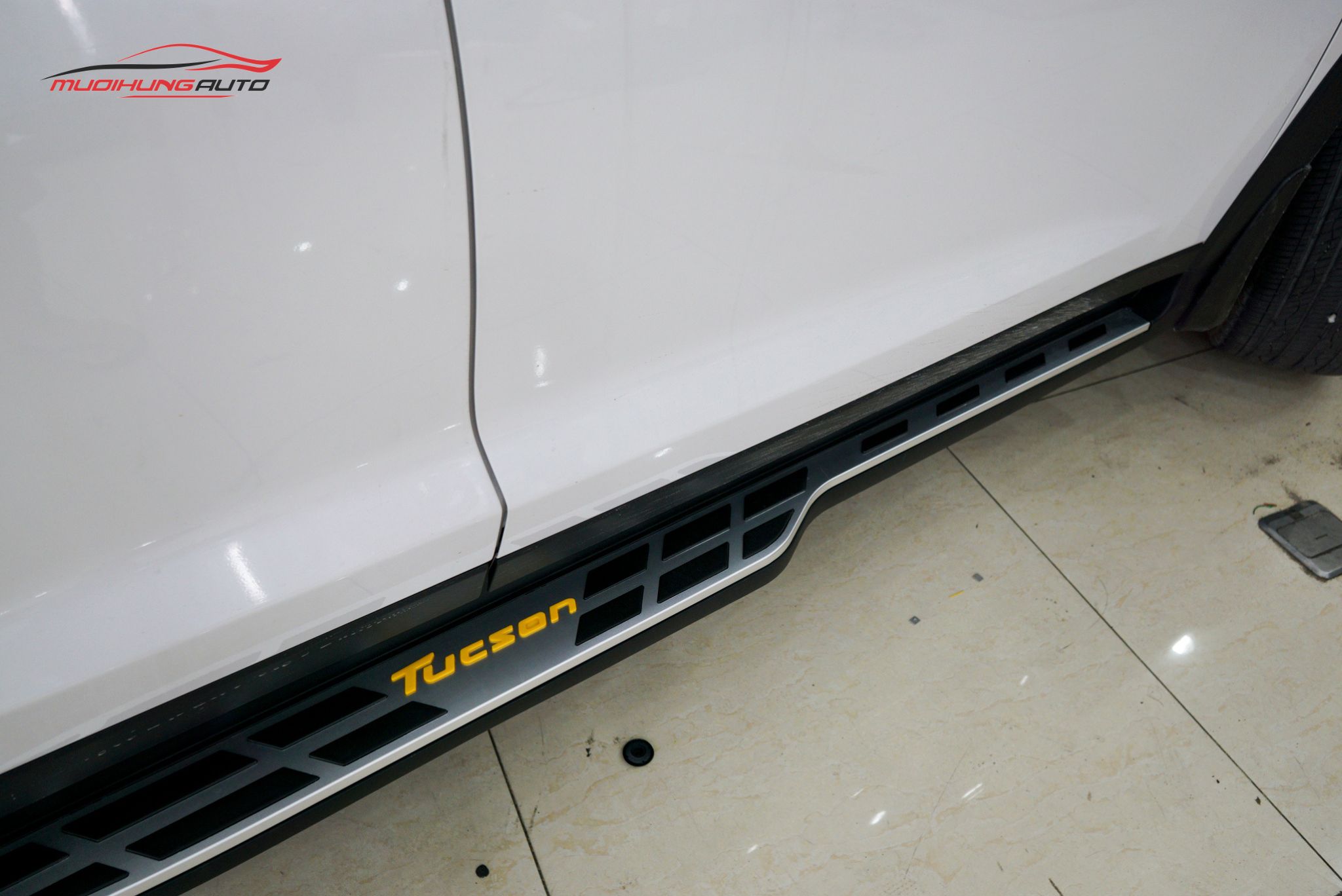 Bệ bước chân xe Hyundai Tucson 2022