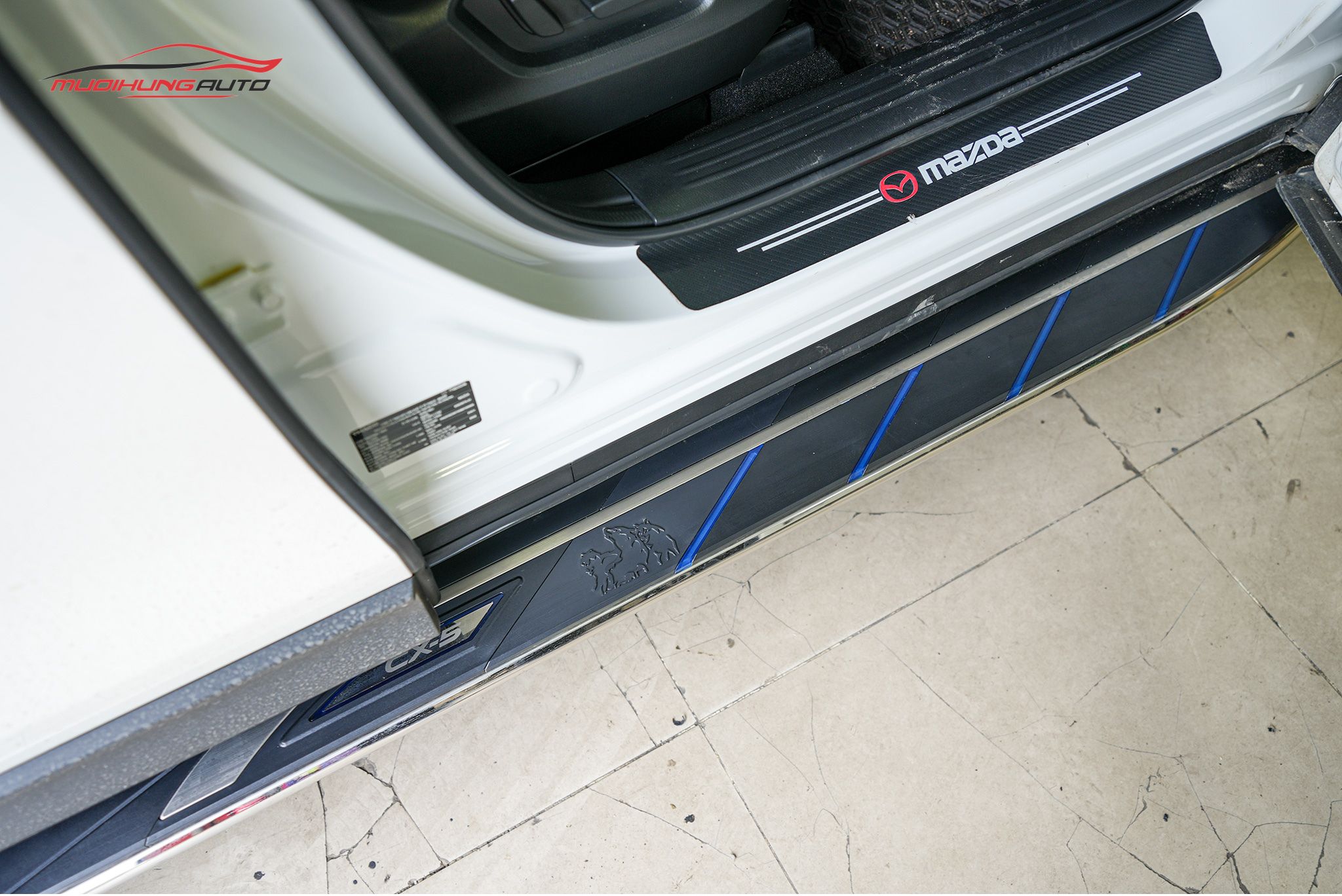 Bệ bước chân xe Mazda CX5 2018