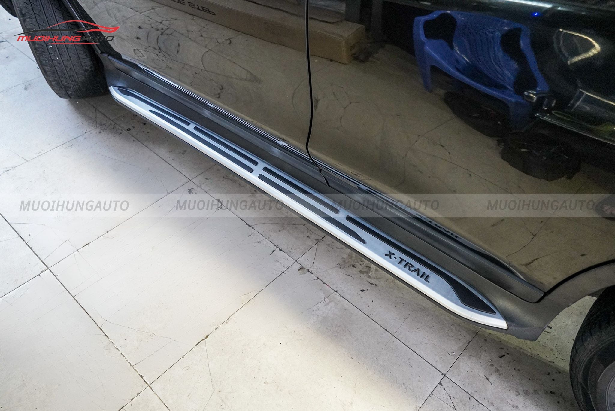 Bệ bước chân xe Nissan X-Trail 2017