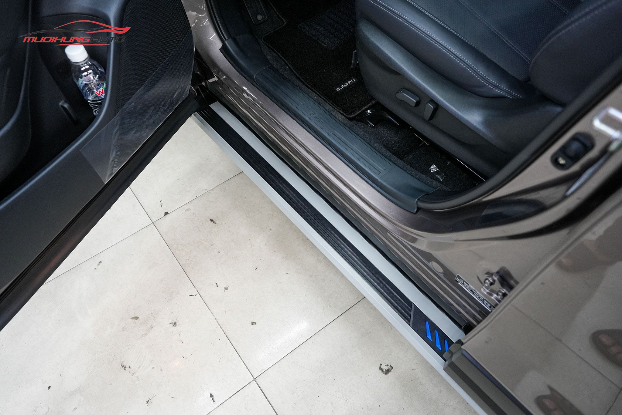 Bệ bước chân xe Subaru Forester 2022