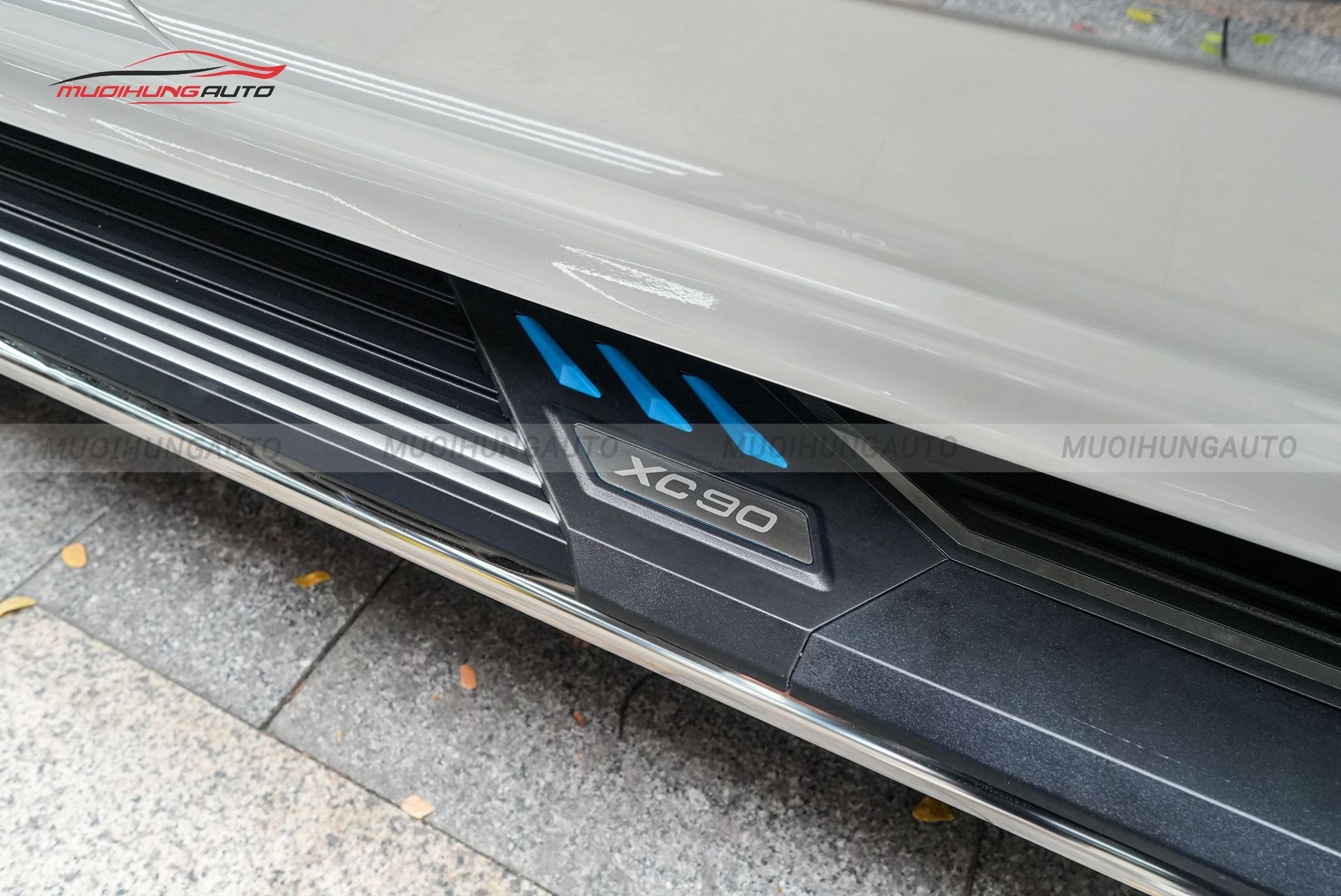 Bệ bước chân xe Volvo XC90 2025