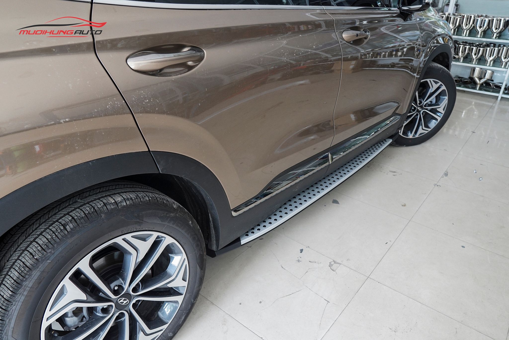 Bệ bước cho xe Hyundai Santafe 2019
