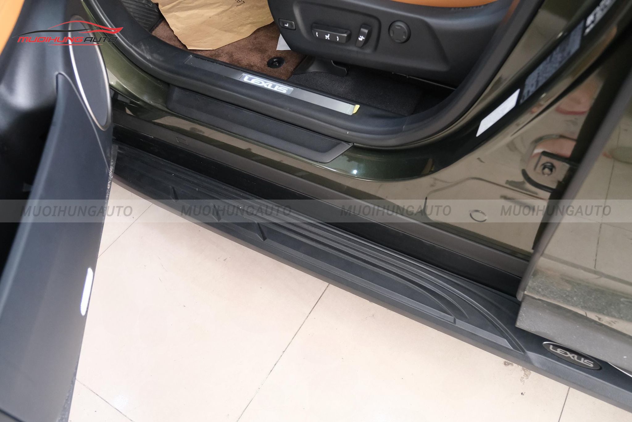 Bệ bước cho xe Lexus RX300 2021