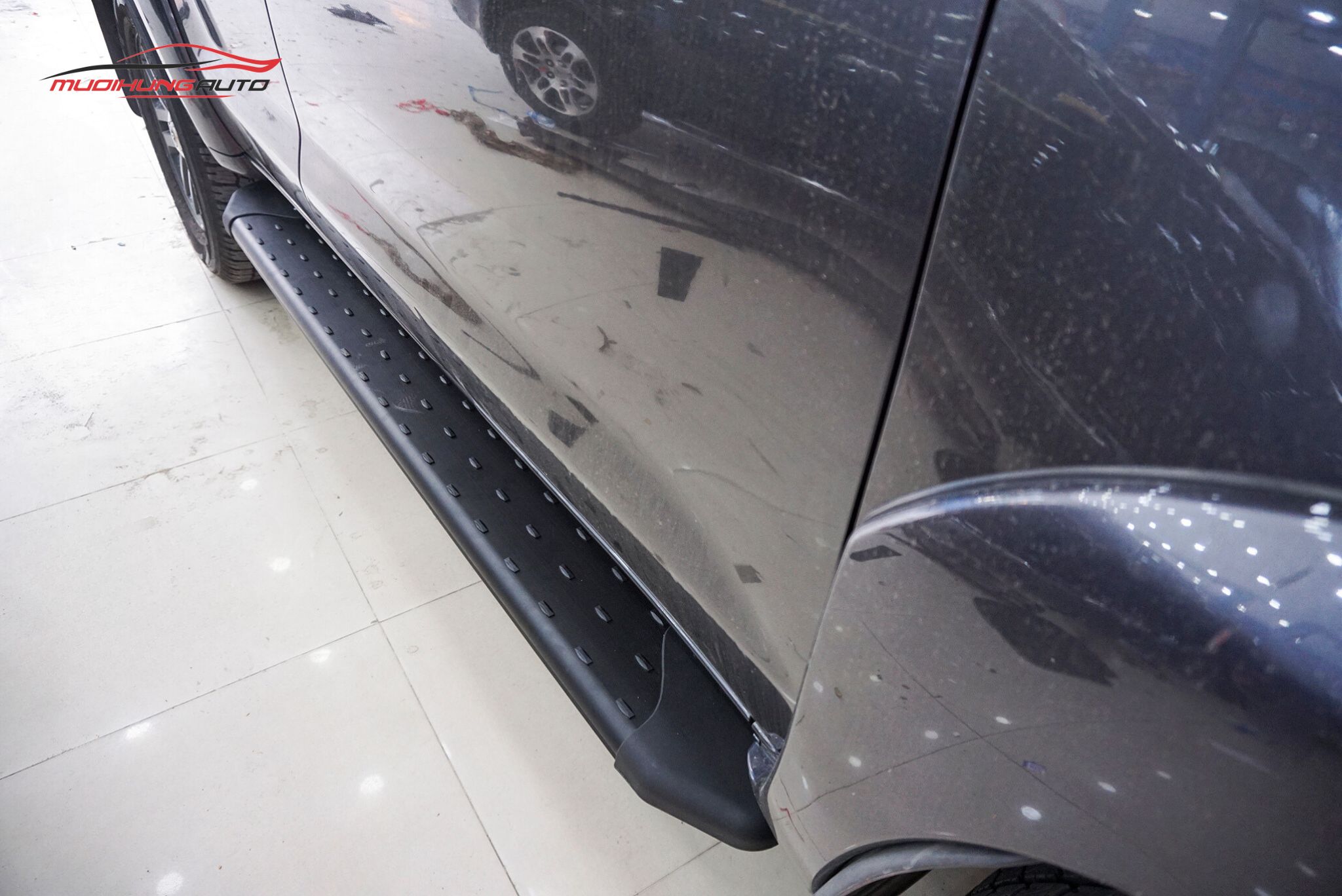 Bệ bước cho xe Toyota Fortuner