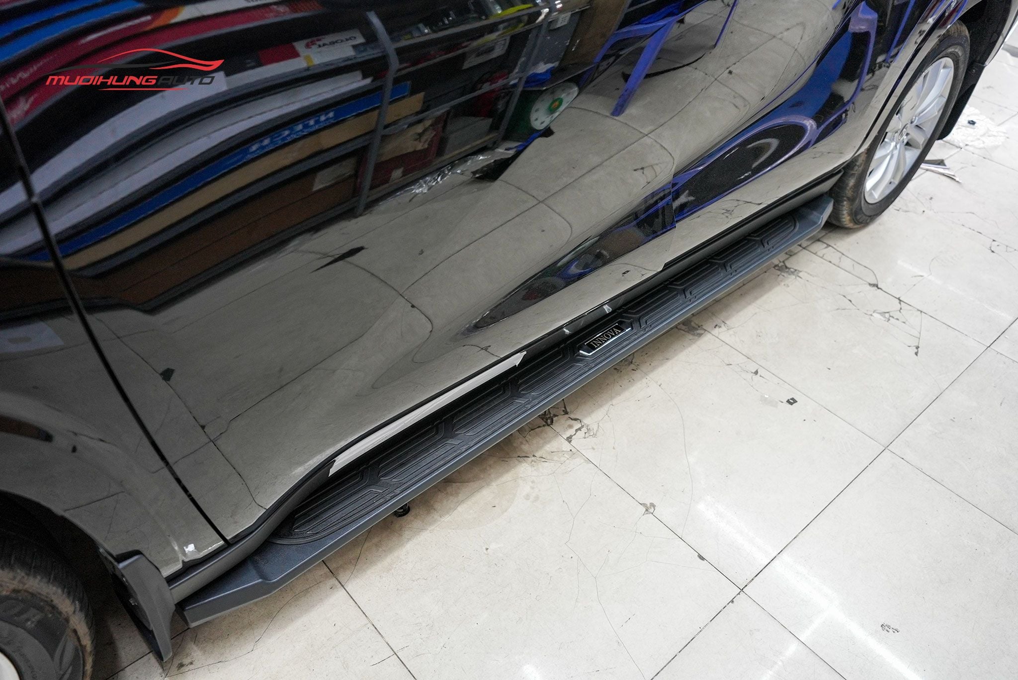 Bệ bước cho xe Toyota Innova Cross 2024