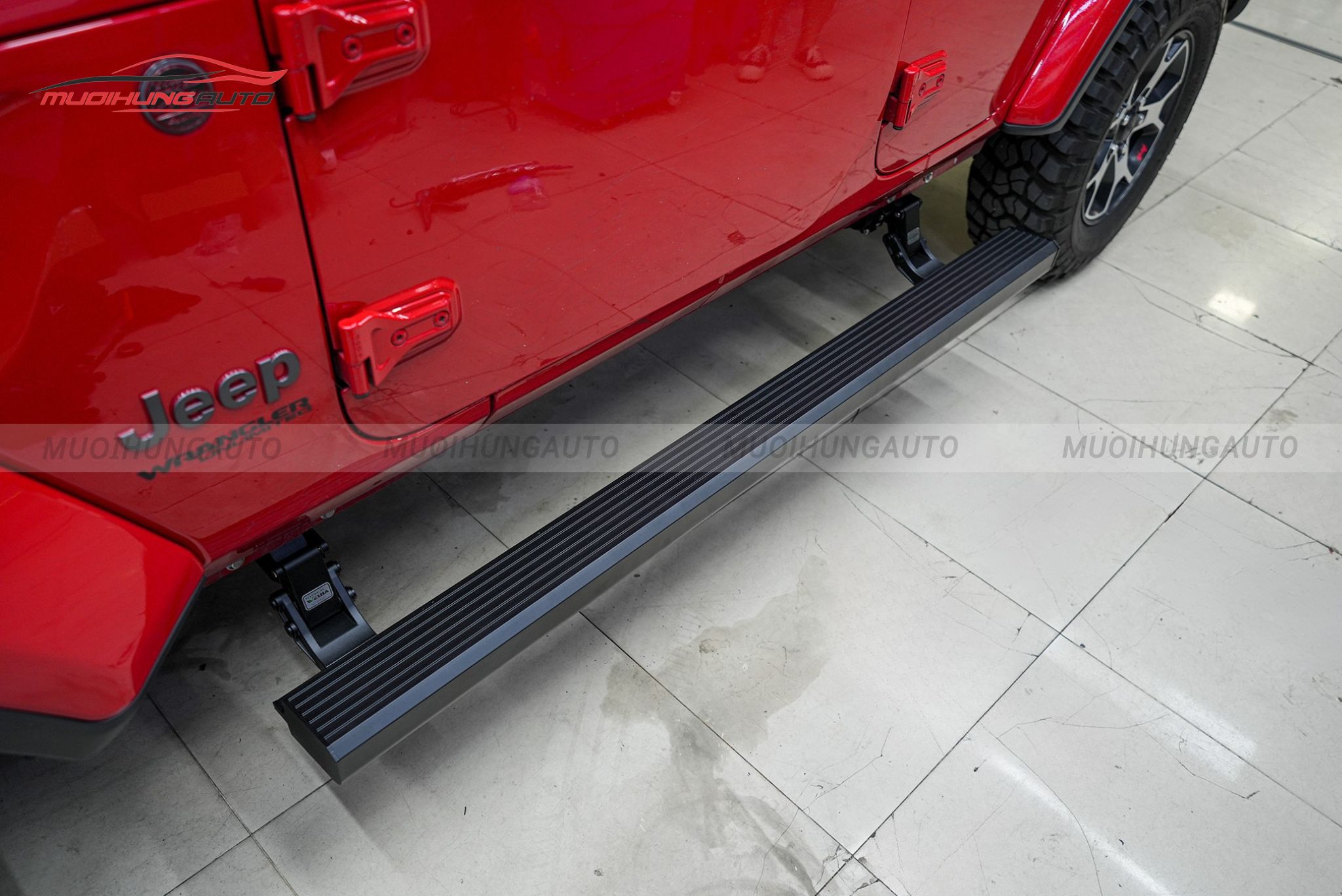 Bệ bước điện cho xe Jeep Wrangler