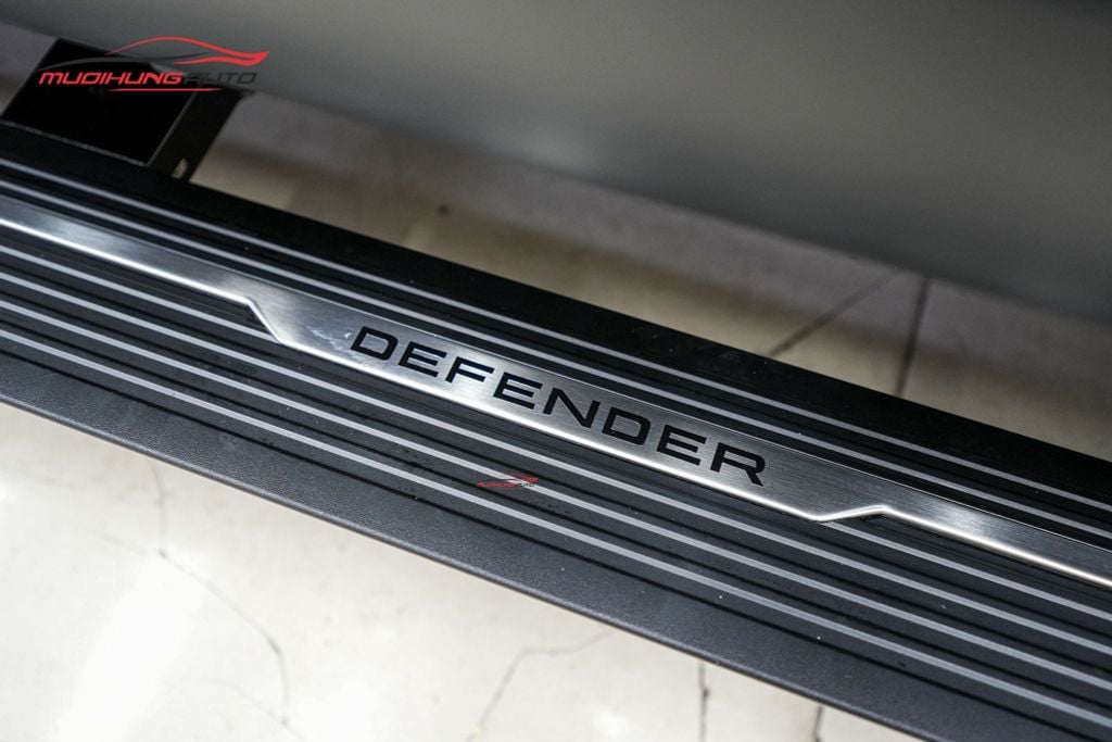 Bệ bước điện cho xe Land Rover Defender