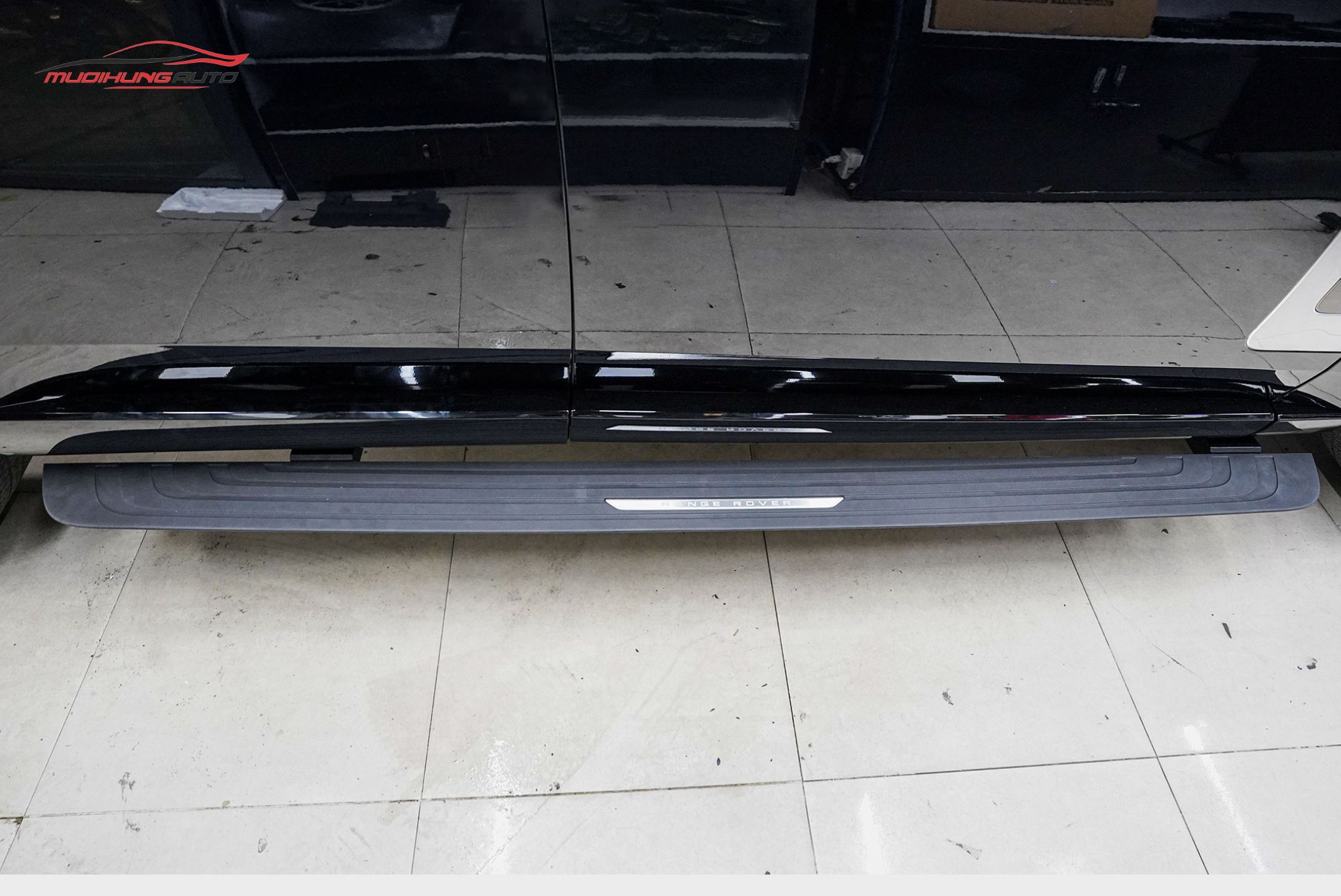 Bệ bước điện cho xe Land Rover Range Rover 2023