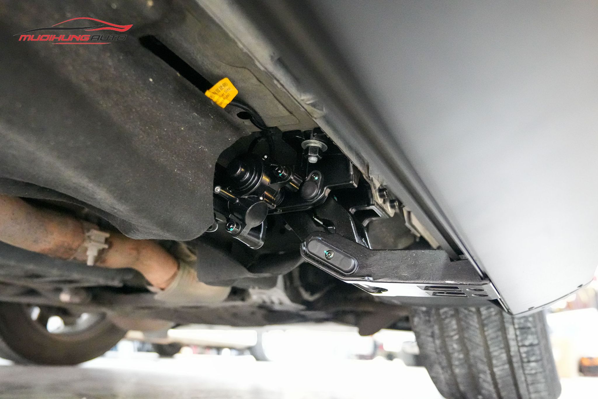 Bệ bước điện xe Ford Explorer 2022