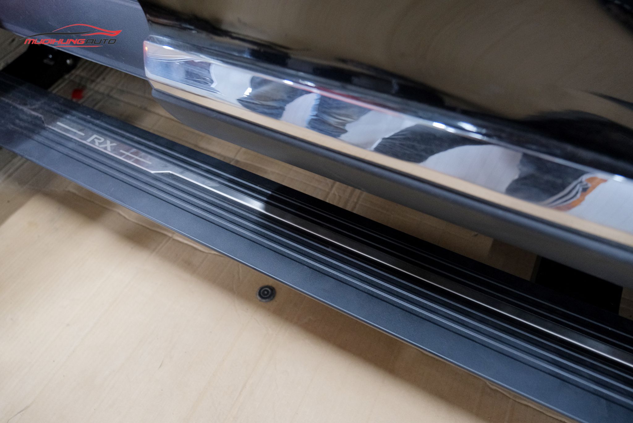 Bệ bước điện xe Lexus RX350