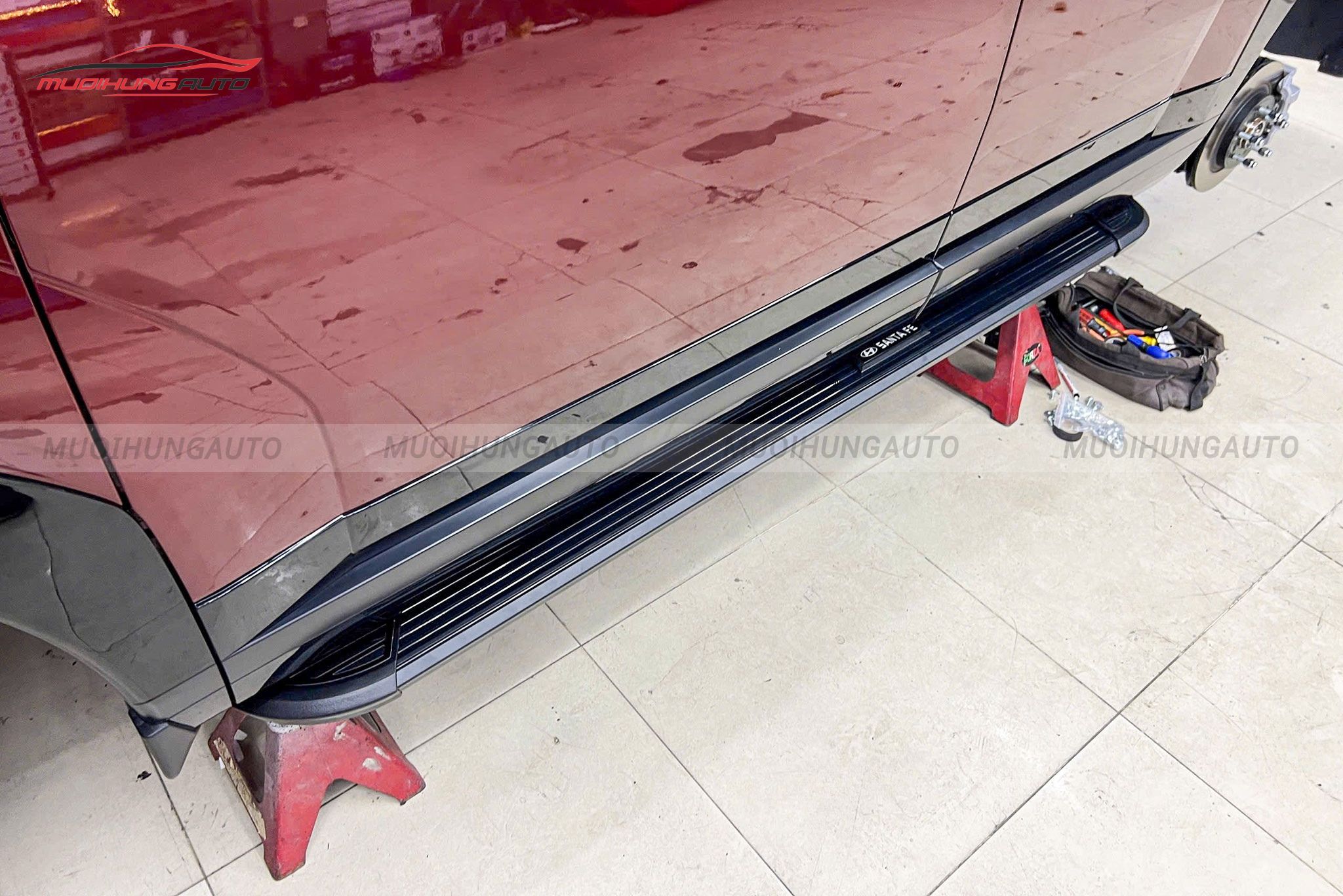 Bệ bước Hyundai Santafe 2025