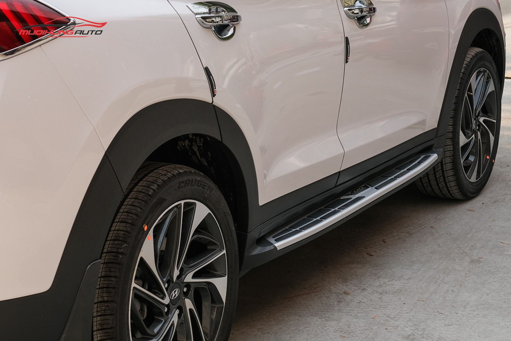 Bệ bước Hyundai Tucson 2020