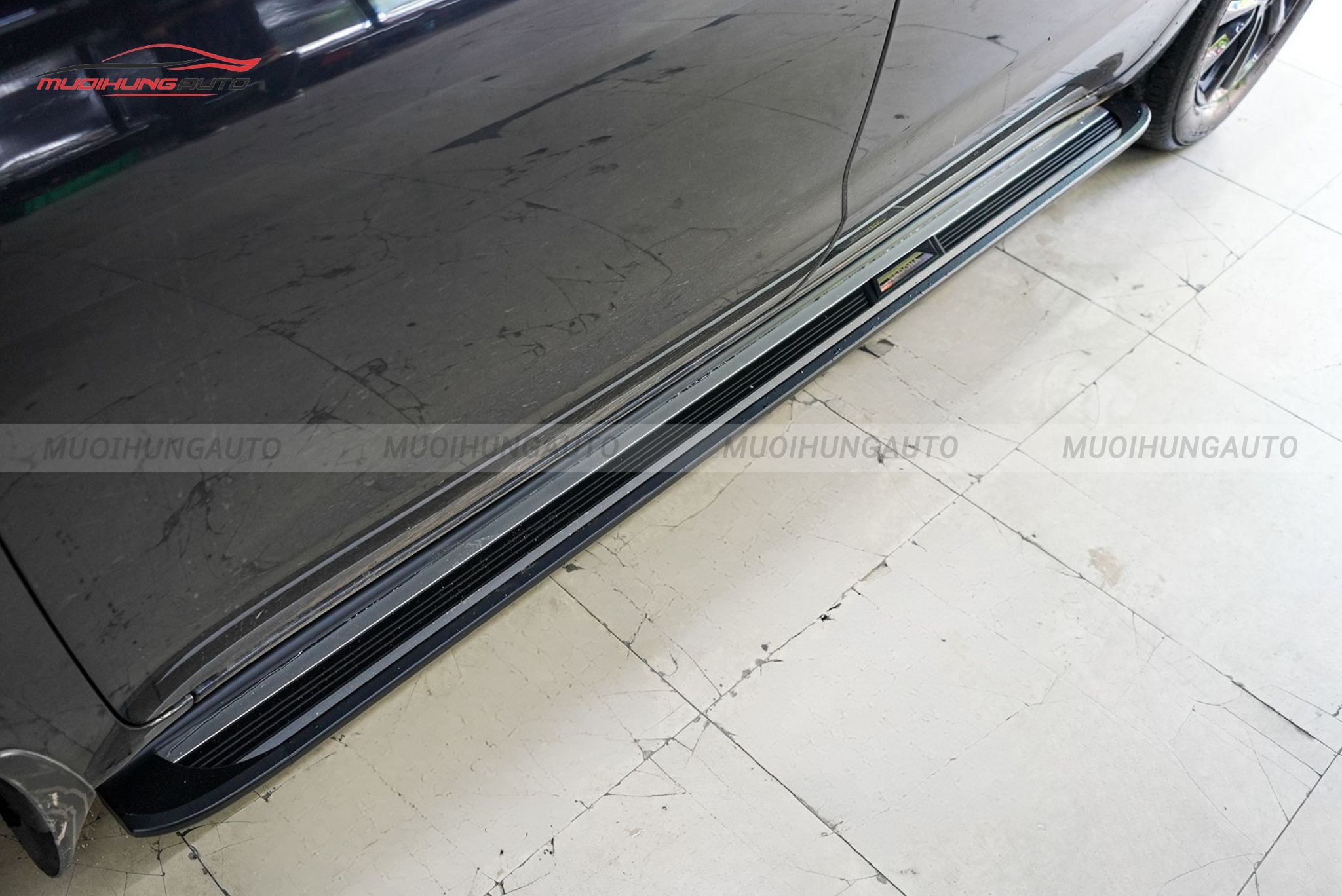 Bệ bước Kia Sedona 2020