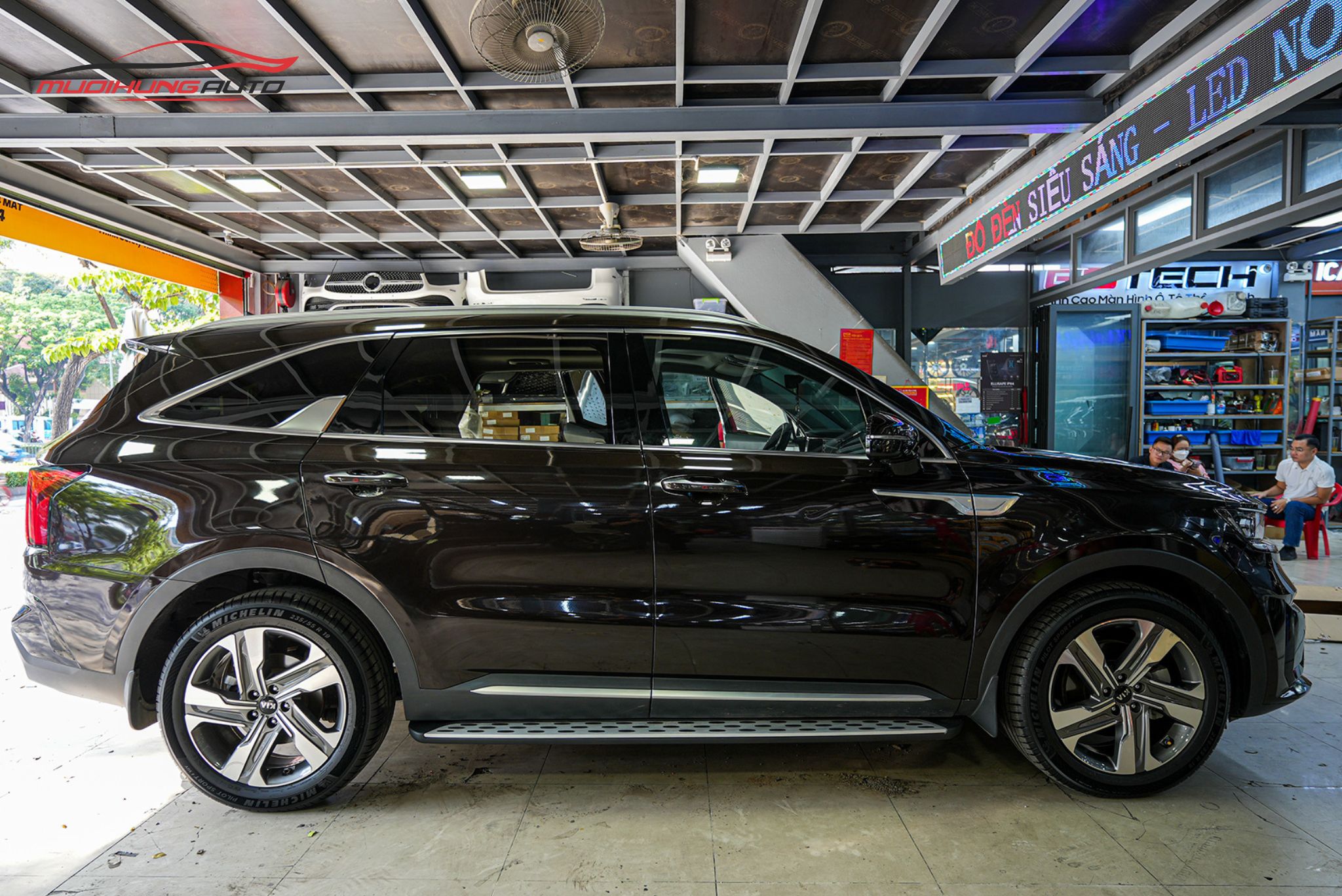 Top 3+ Mẫu Bệ Bước Kia Sorento Bền Đẹp Nhất 2025