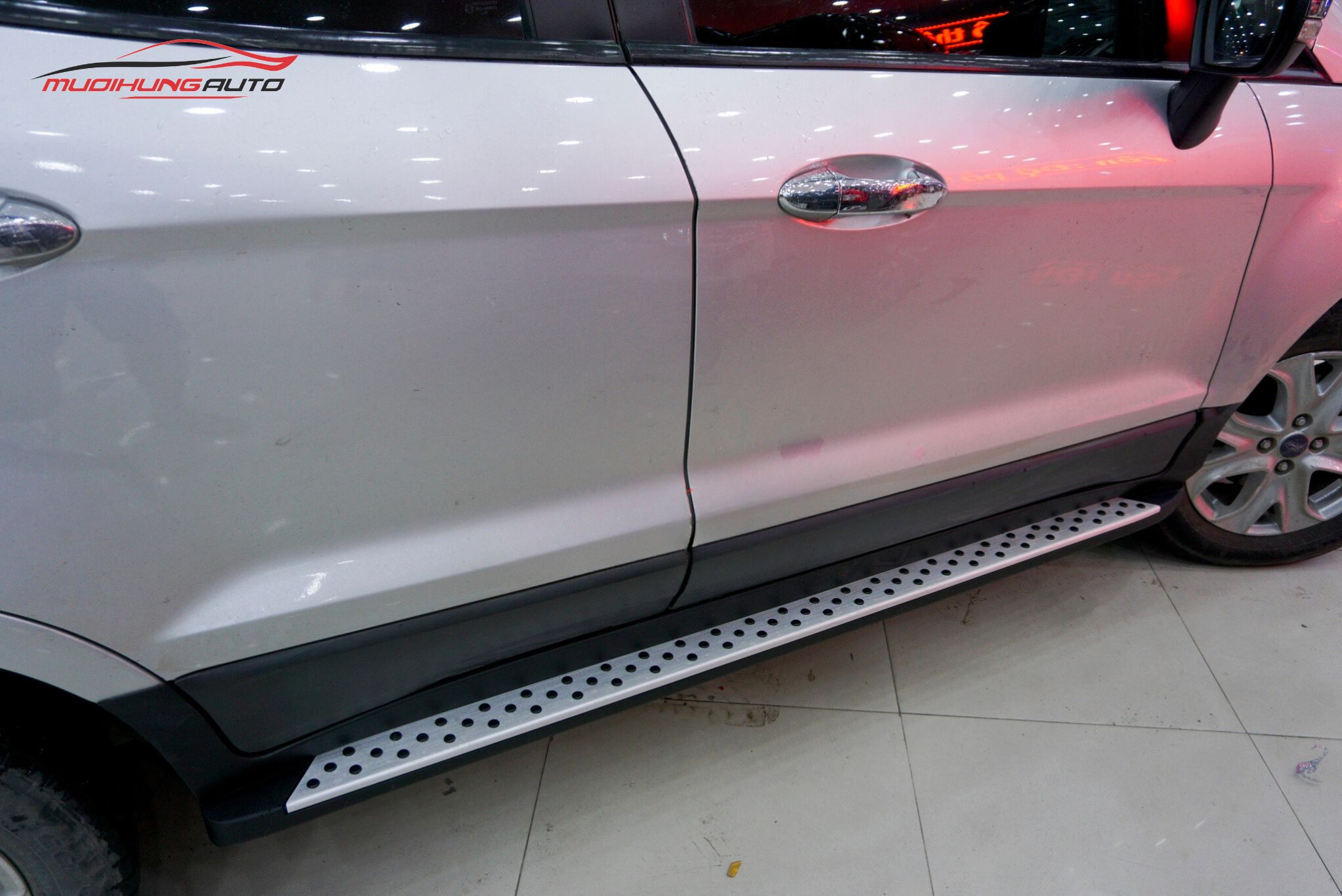 Bệ bước lên xuống Ford Ecosport 2019