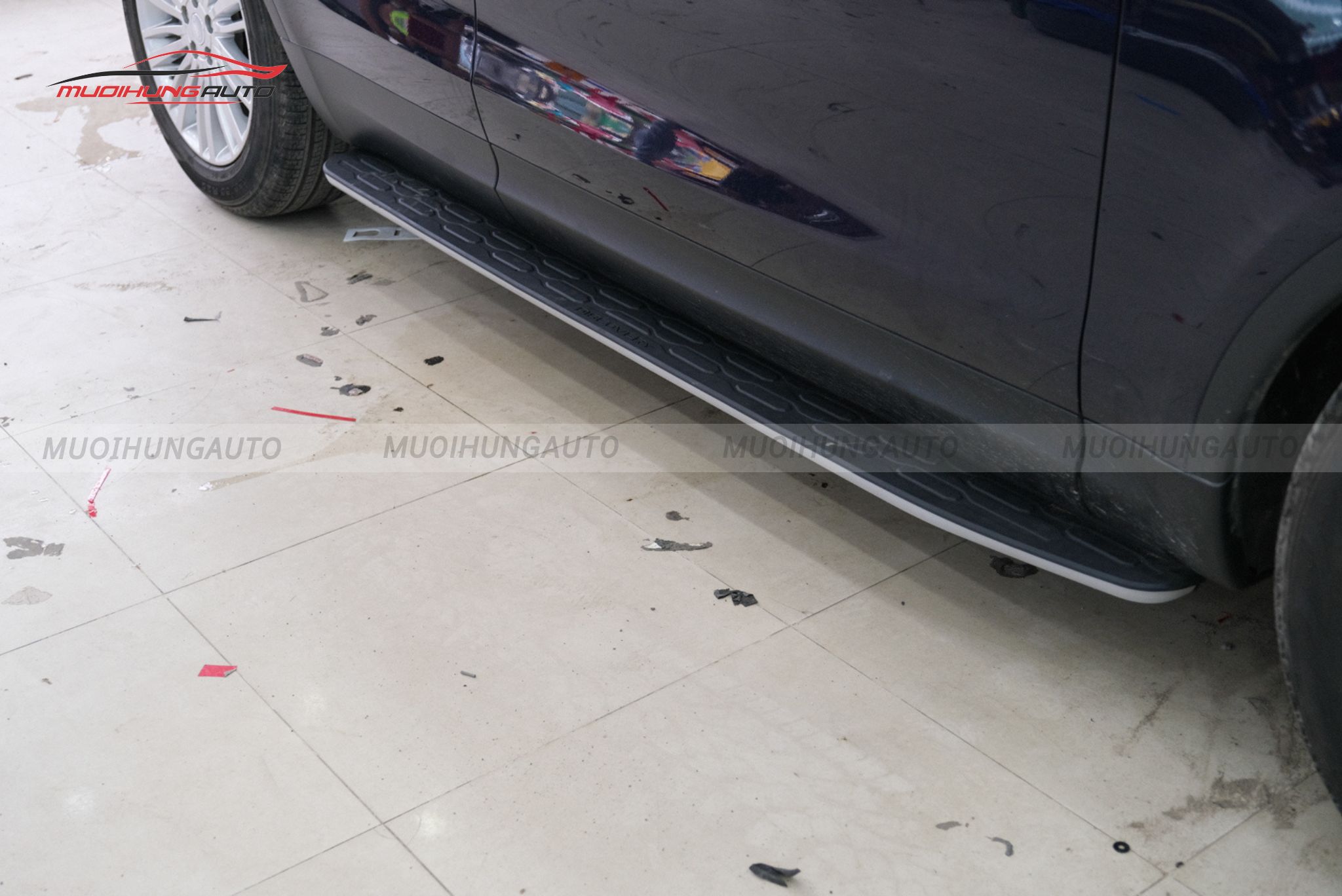 Bệ bước lên xuống Land Rover Discovery 2015+