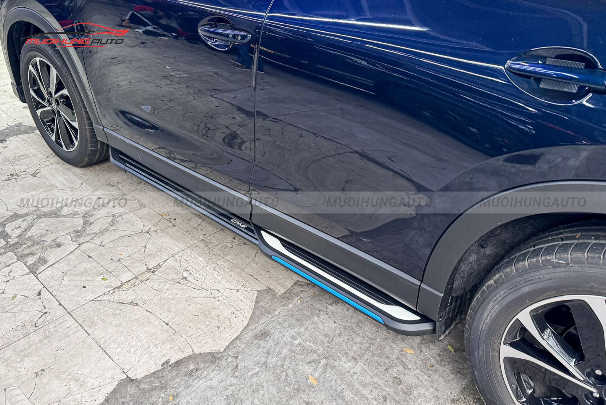 Bệ bước lên xuống Mazda CX5 2024