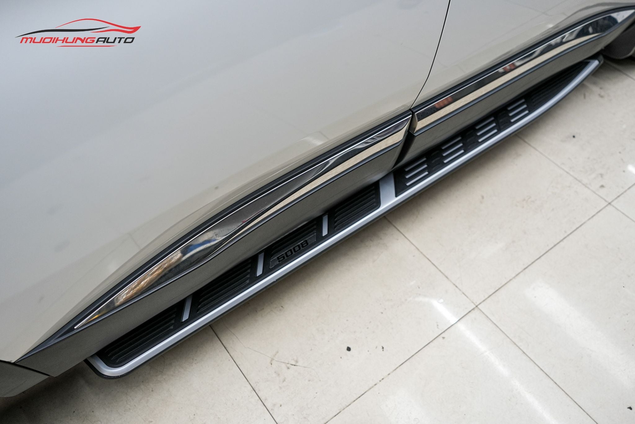 Bệ bước lên xuống Peugeot