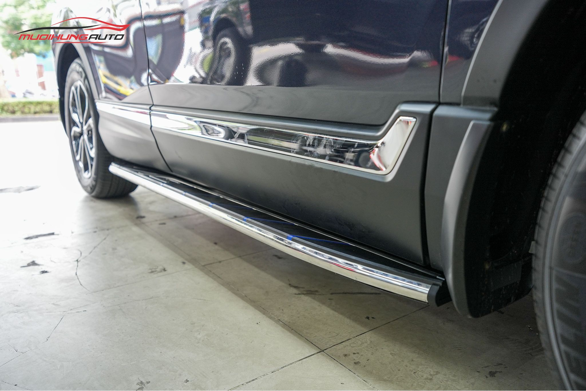 Bệ bước lên xuống xe Honda CRV 2018