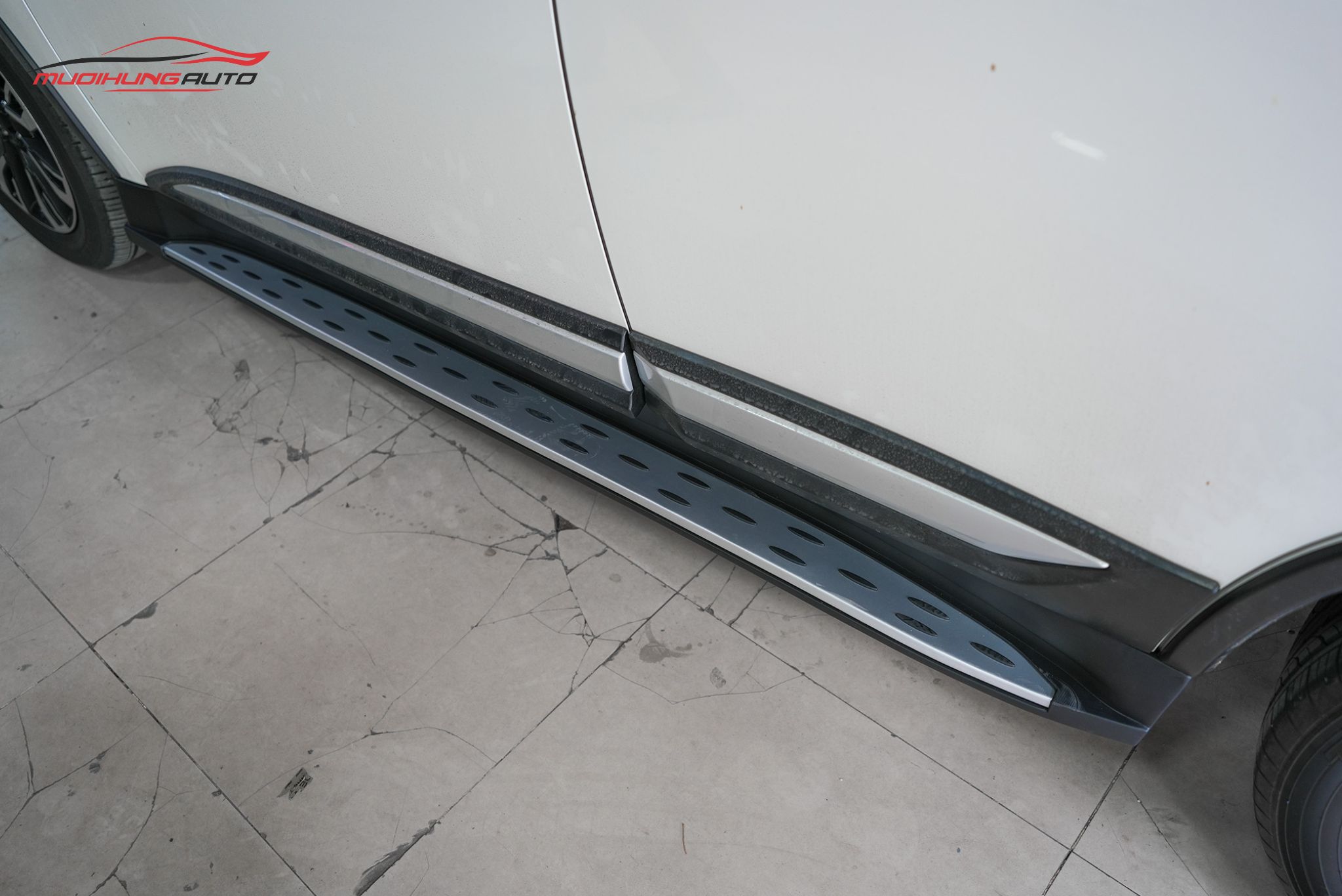 Top 10+ Mẫu Bệ Bước Mitsubishi Outlander Bền Đẹp Nhất 2025