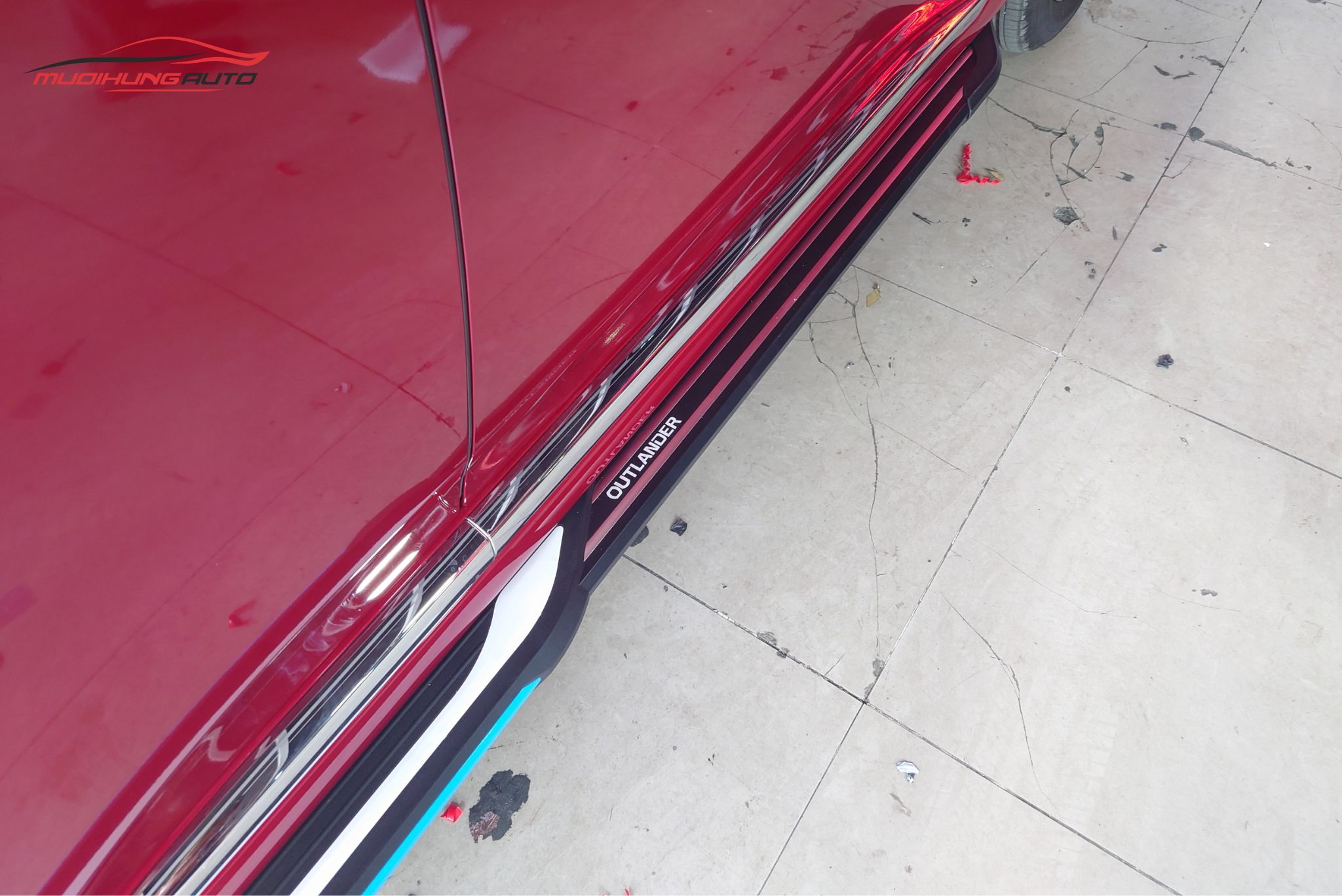 Top 10+ Mẫu Bệ Bước Mitsubishi Outlander Bền Đẹp Nhất 2025