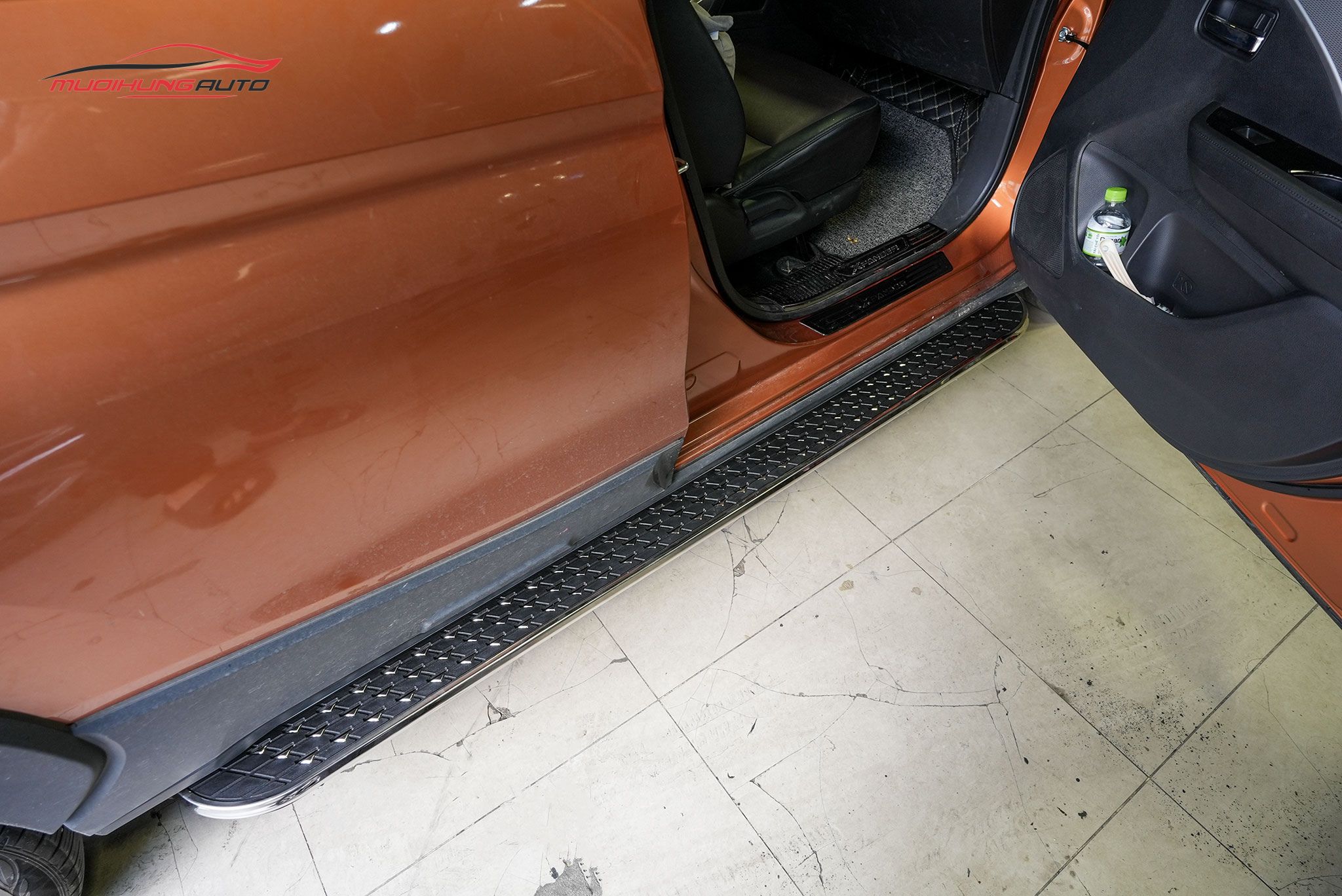 Bệ bước Mitsubishi Xpander