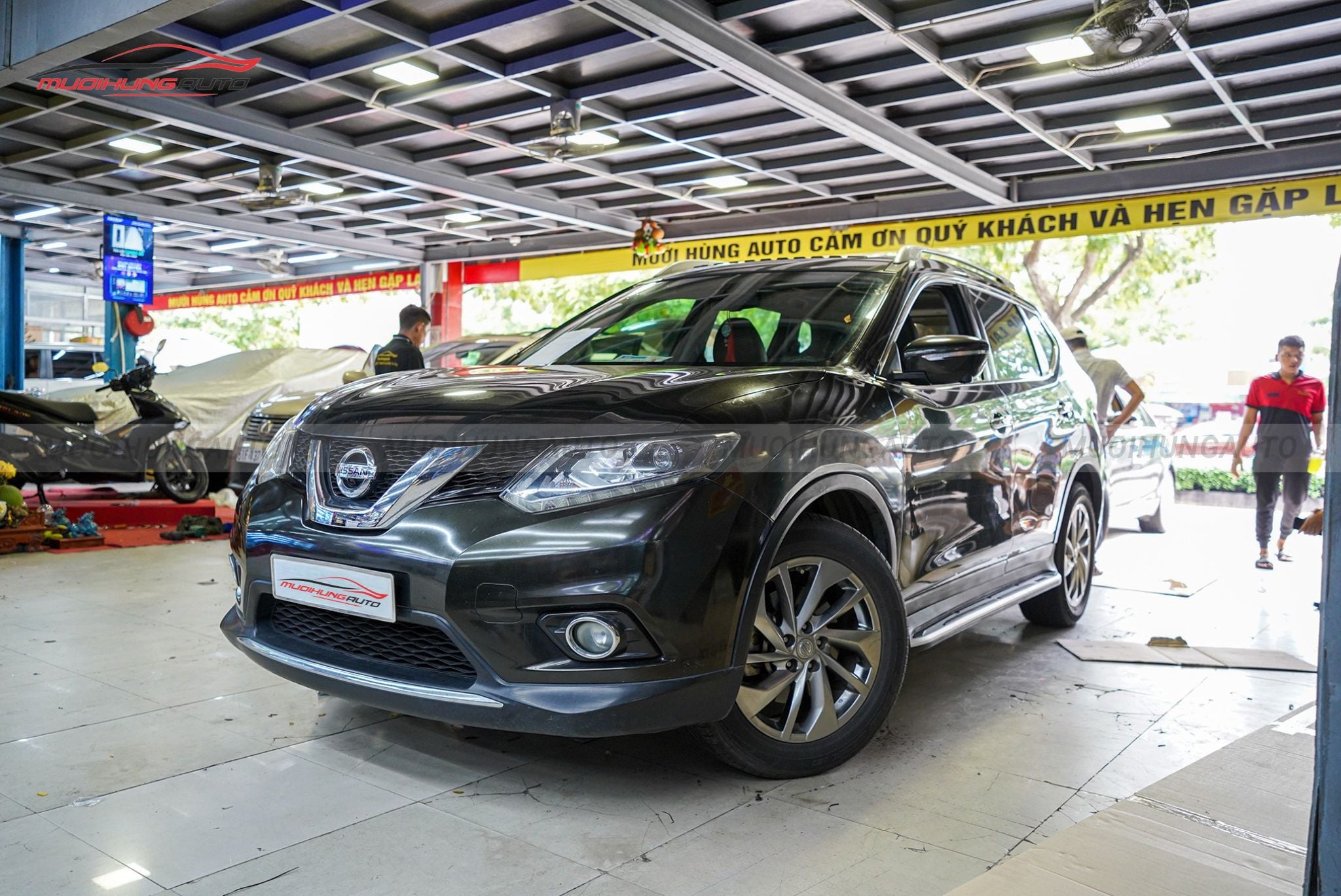 Bệ bước Nissan X-Trail 2017