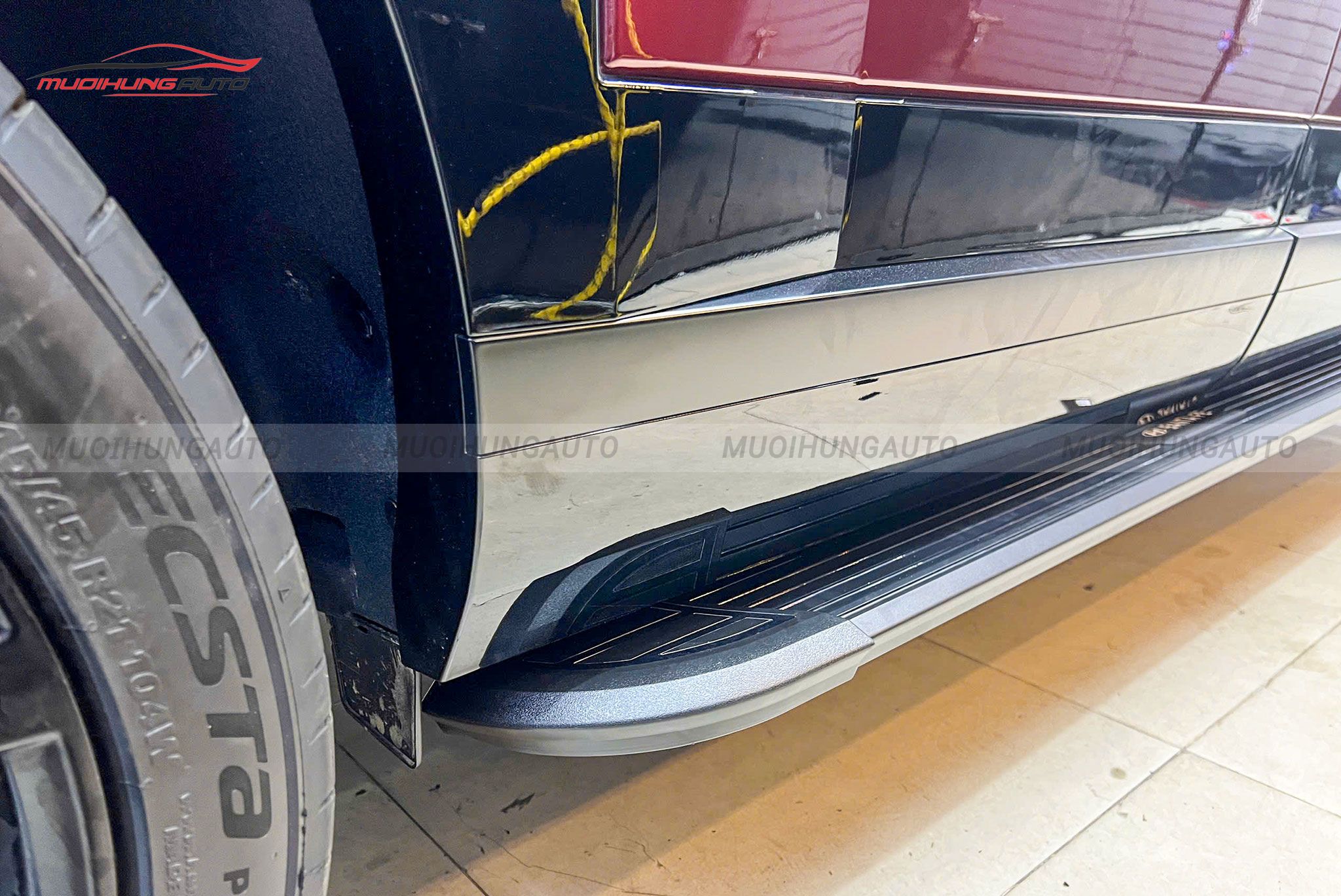 Bệ bước ô tô Hyundai Santafe 2025