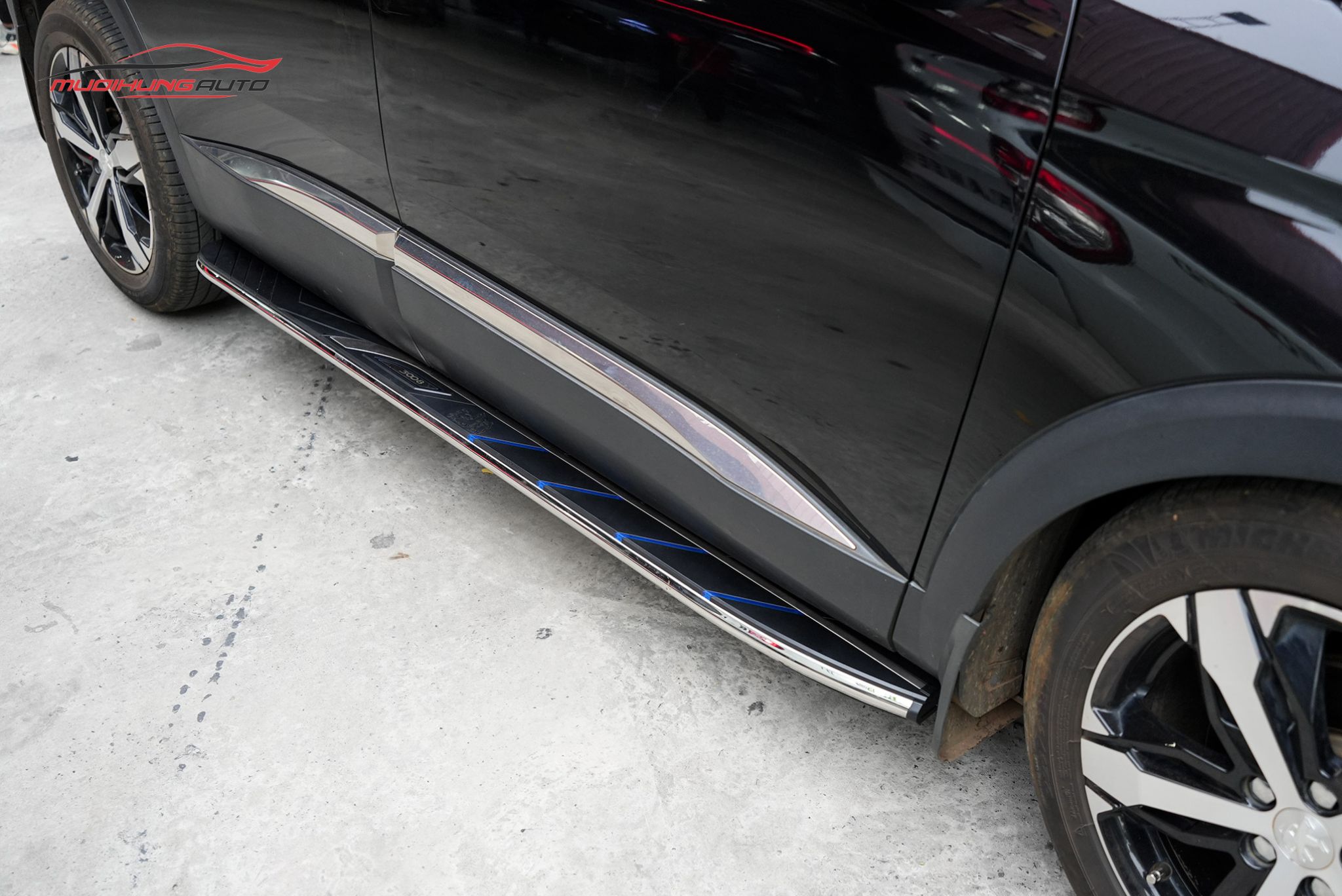 Bệ bước Peugeot 3008